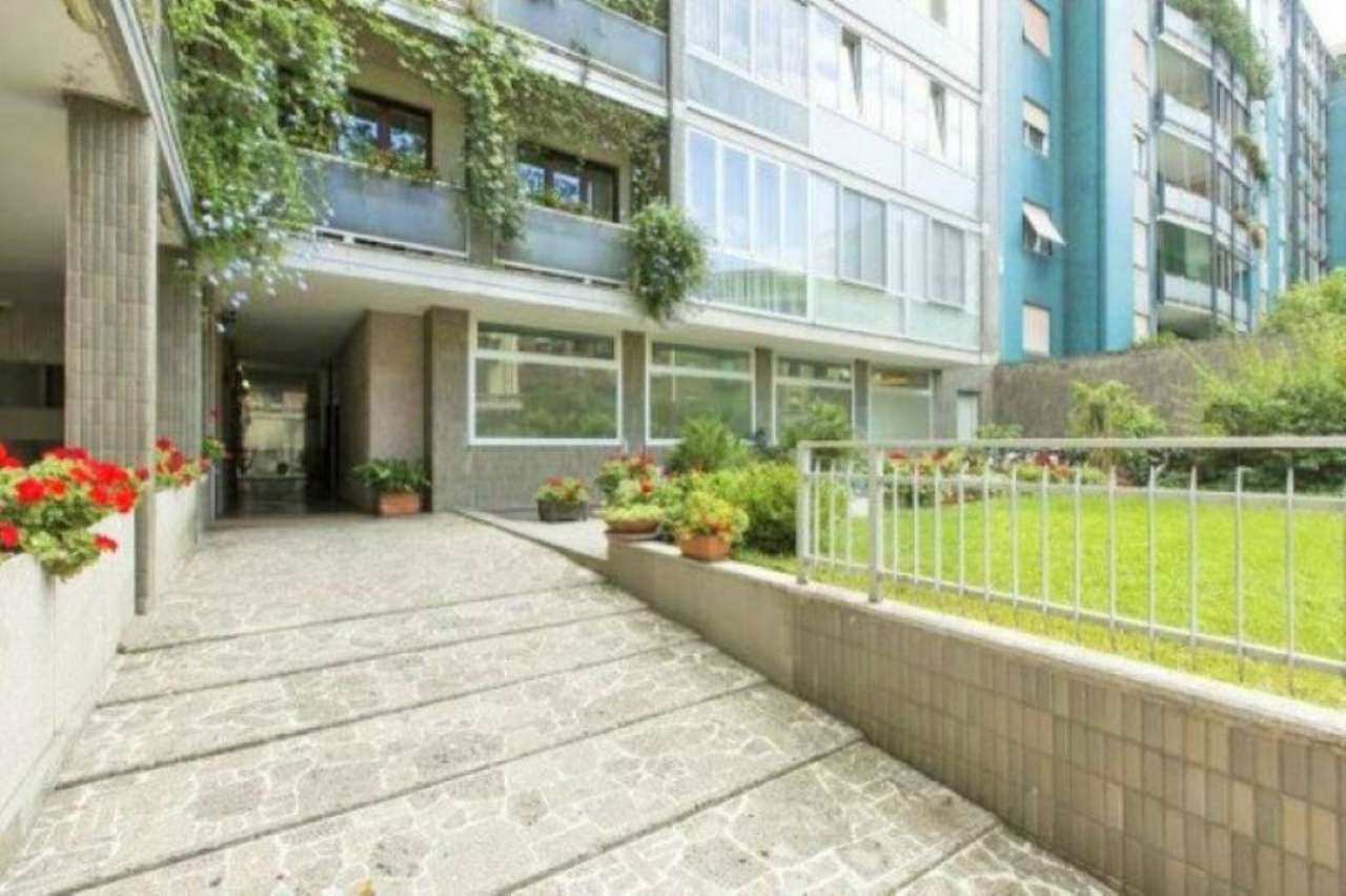 Appartamento MILANO vendita  DE ANGELI Giovanni Cantoni MENOZZI IMMOBILIARE