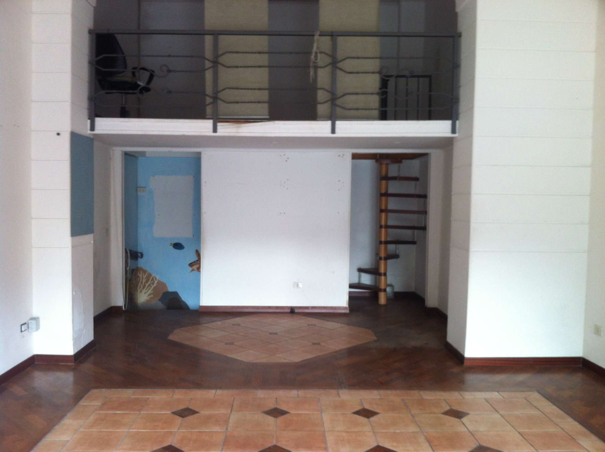 Negozio - Loc.Com. NAPOLI affitto  CHIAIA Michelangelo Schipa Intercasa di Lucia Starace
