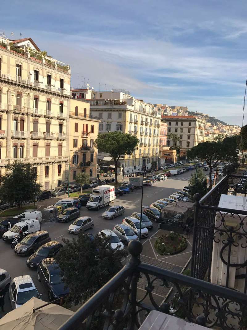 Ufficio - Loc.Com. NAPOLI affitto  CHIAIA Gramsci Intercasa di Lucia Starace