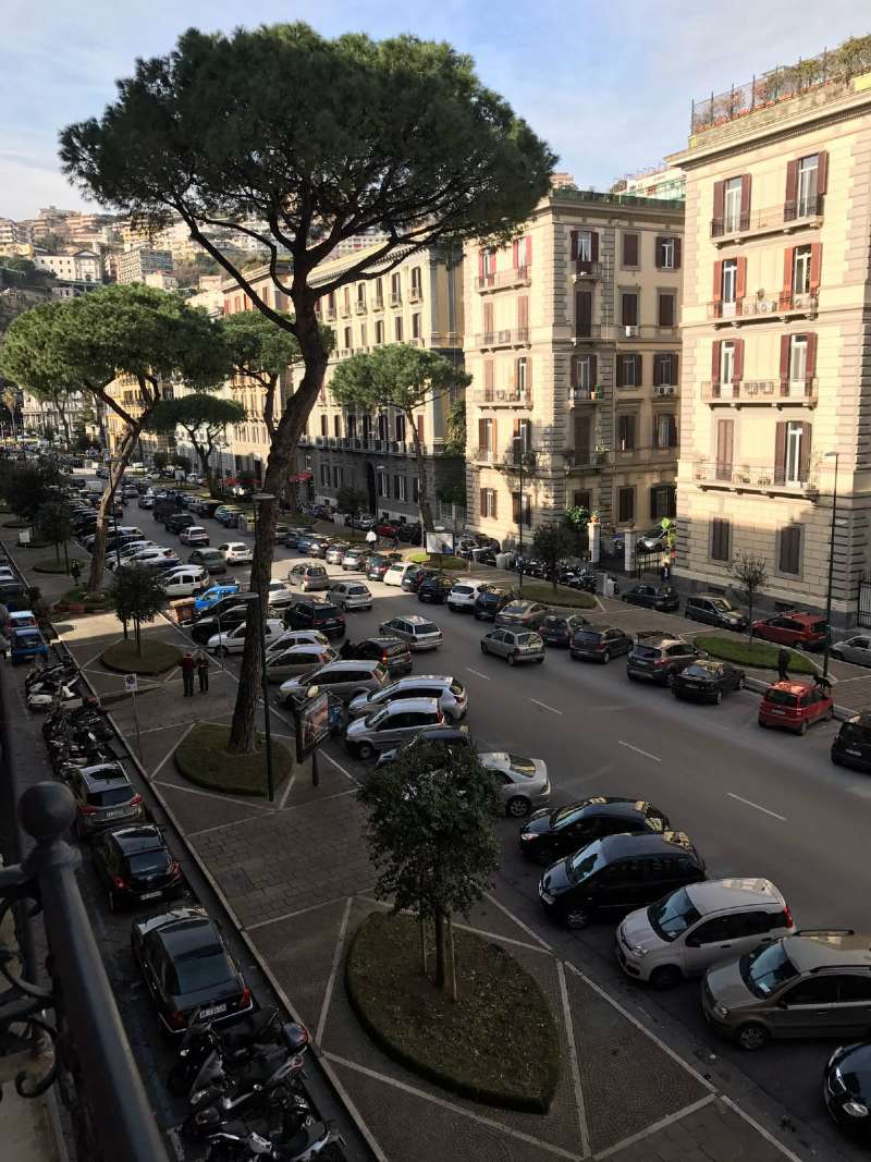 Ufficio - Loc.Com. NAPOLI affitto  CHIAIA Gramsci Intercasa di Lucia Starace