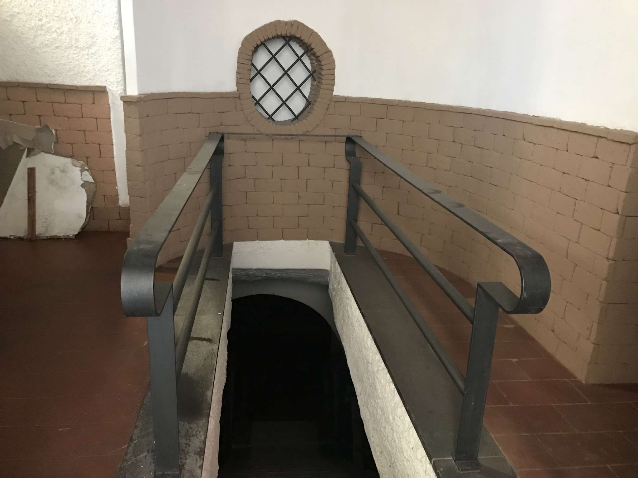 Negozio - Loc.Com. NAPOLI affitto  CHIAIA SANTA MARIA IN PORTICO Intercasa di Lucia Starace