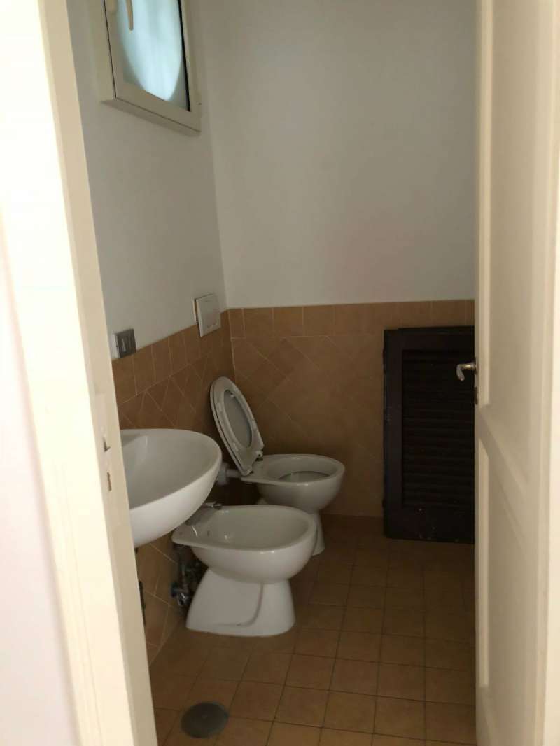 Ufficio - Loc.Com. NAPOLI affitto  CHIAIA viale Gramsci Intercasa di Lucia Starace