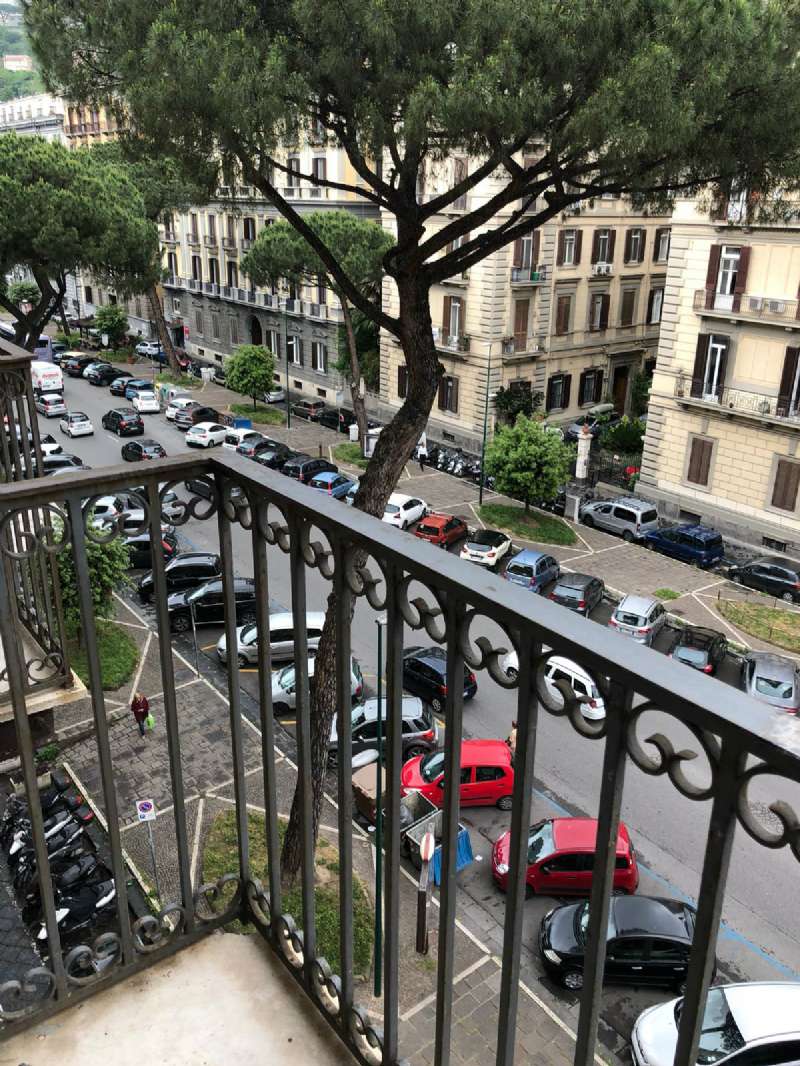  napoli affitto quart: chiaia intercasa-di-lucia-starace