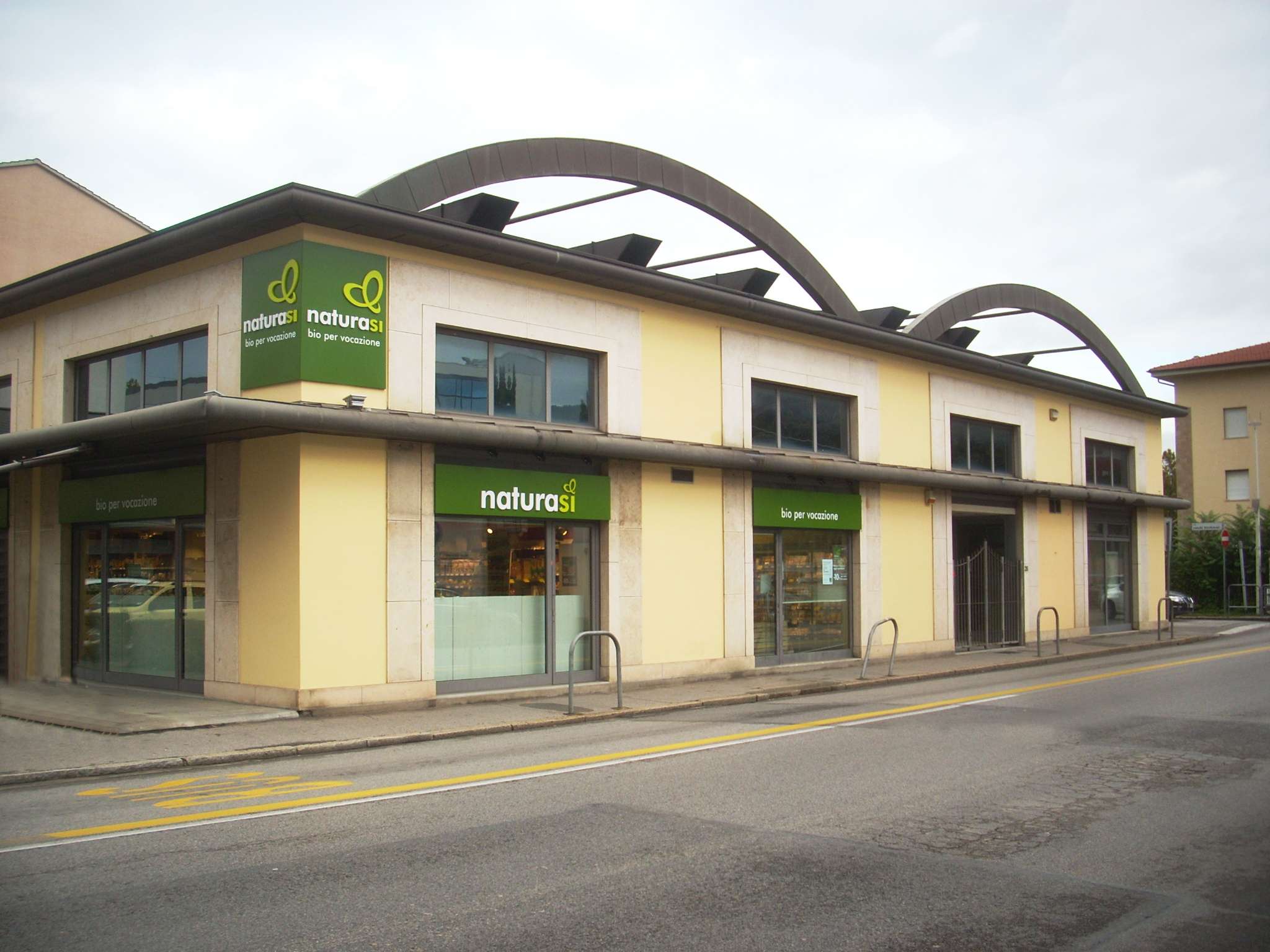  prato affitto quart: centro lefim-s.p.a.