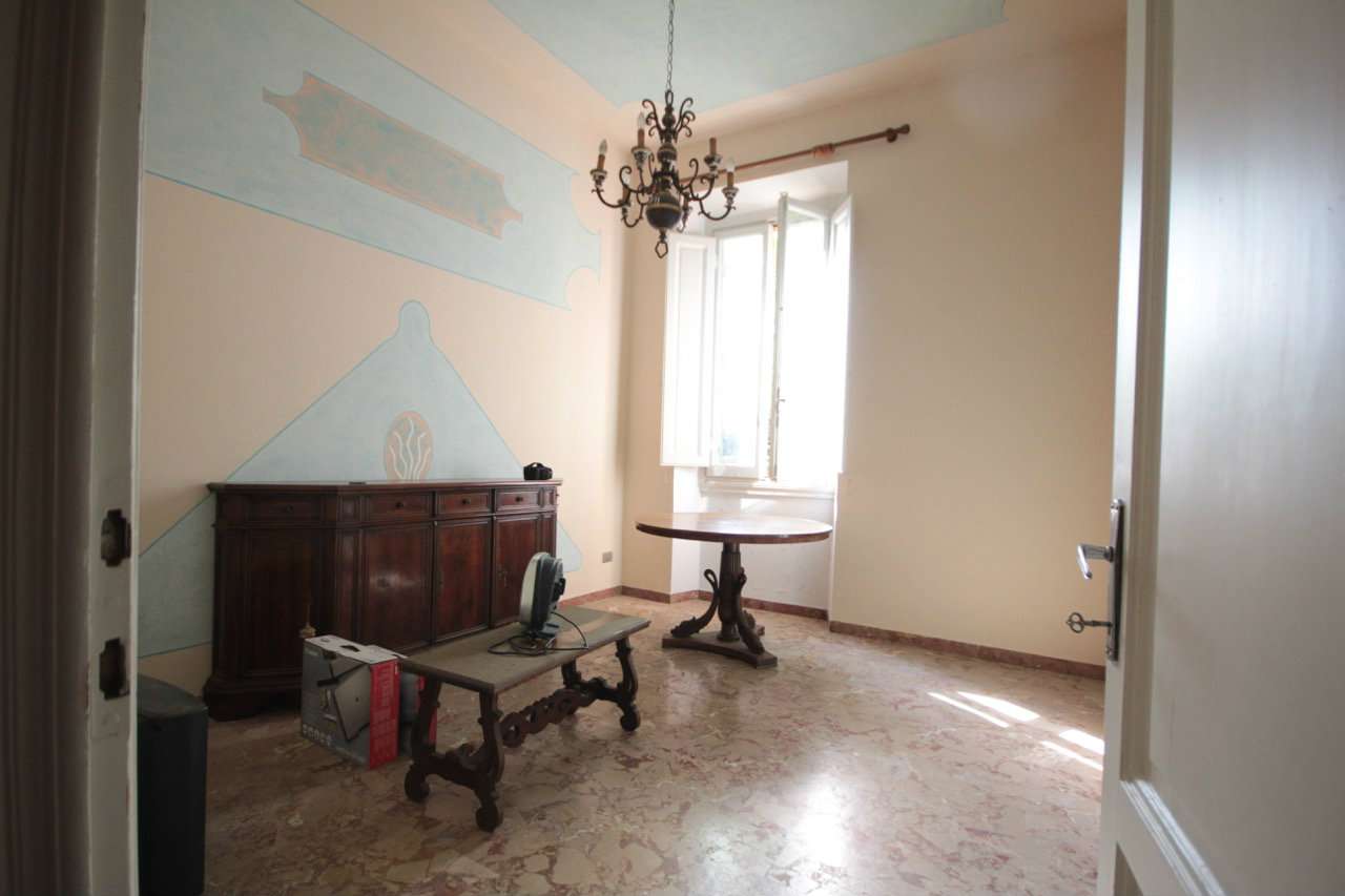 Stabile intero - Palazzo FIRENZE vendita  GAVINANA giannotti Idea Immobiliare sas