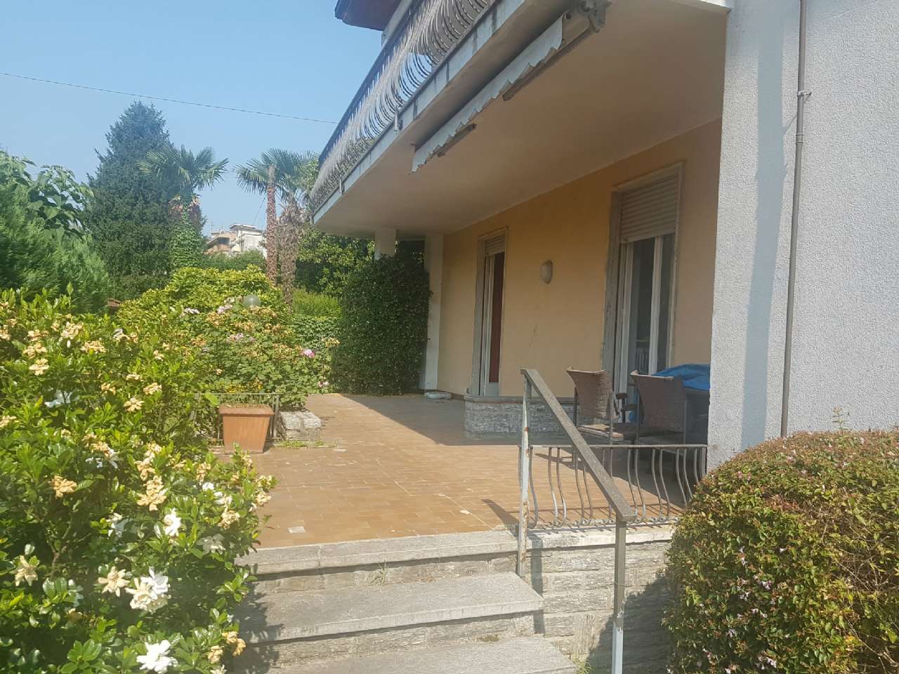 Villa Unifamiliare - Indipendente ANGERA vendita    Cava Immobiliare