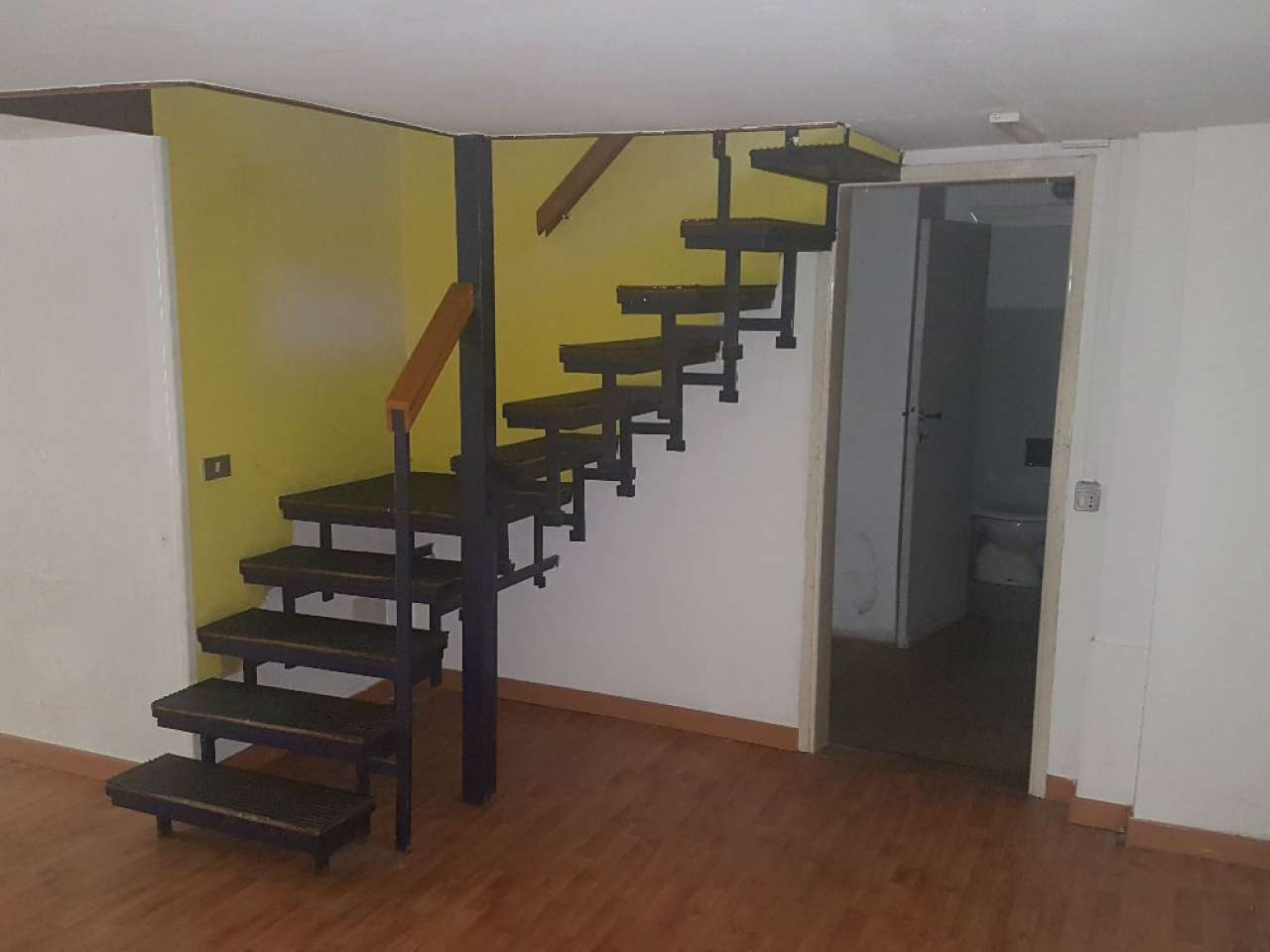 Negozio - Loc.Com. VARESE affitto  CENTRO puccini Cava Immobiliare