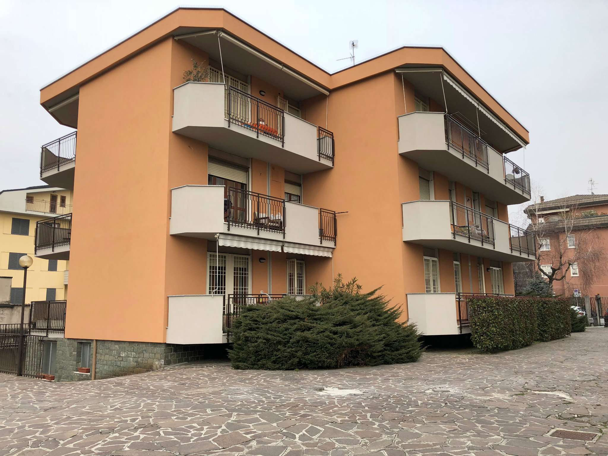  lissone vendita quart:  centro casa di mauri mario