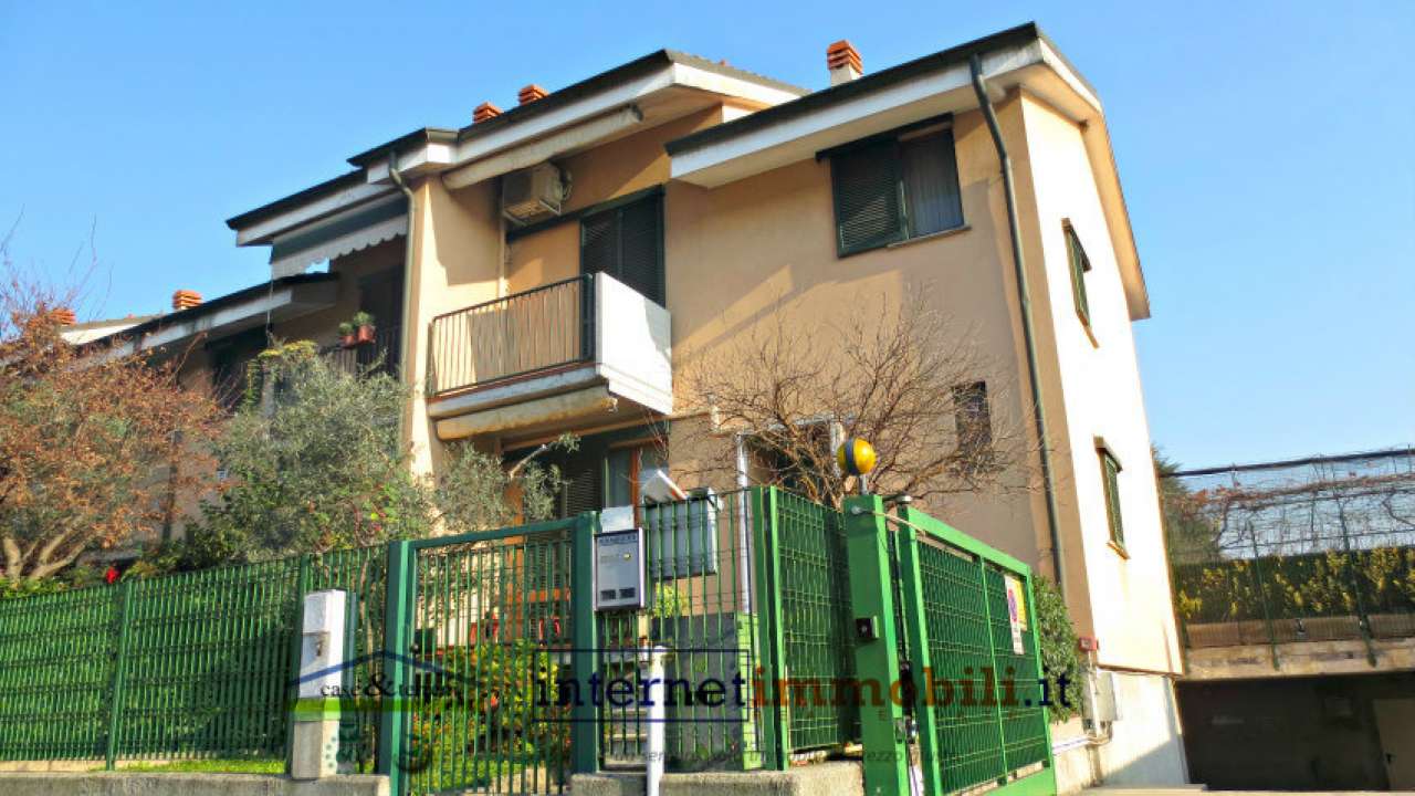Villa Affiancata - Schiera, cesare pavese, 0, Vendita - Cernusco Sul Naviglio