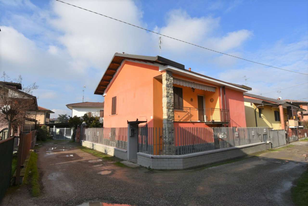  san zenone al lambro vendita quart:  immobiliare 2001 srl