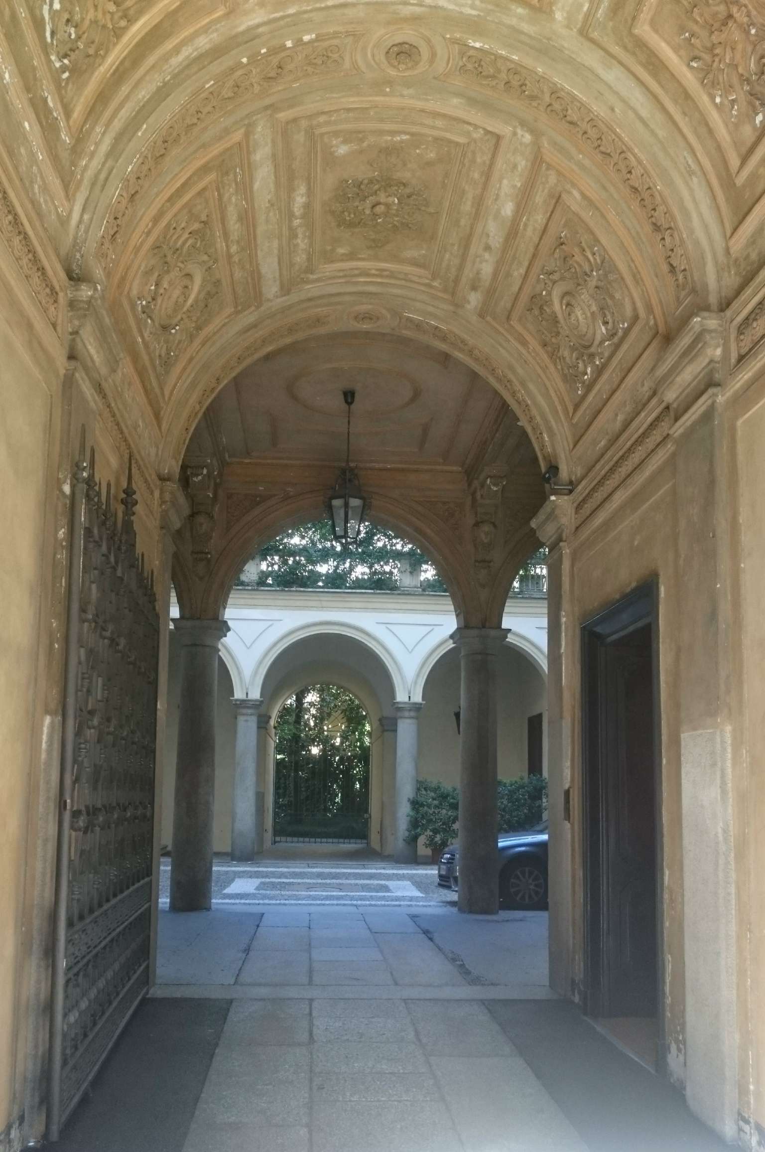Ufficio - Loc.Com. MILANO vendita  CENTRO STORICO VIA MONTEBELLO valente immobili