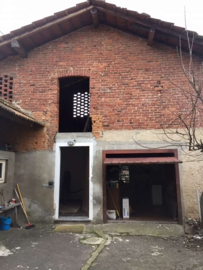 Rustico - Cascina MORAZZONE vendita    novacapital srl