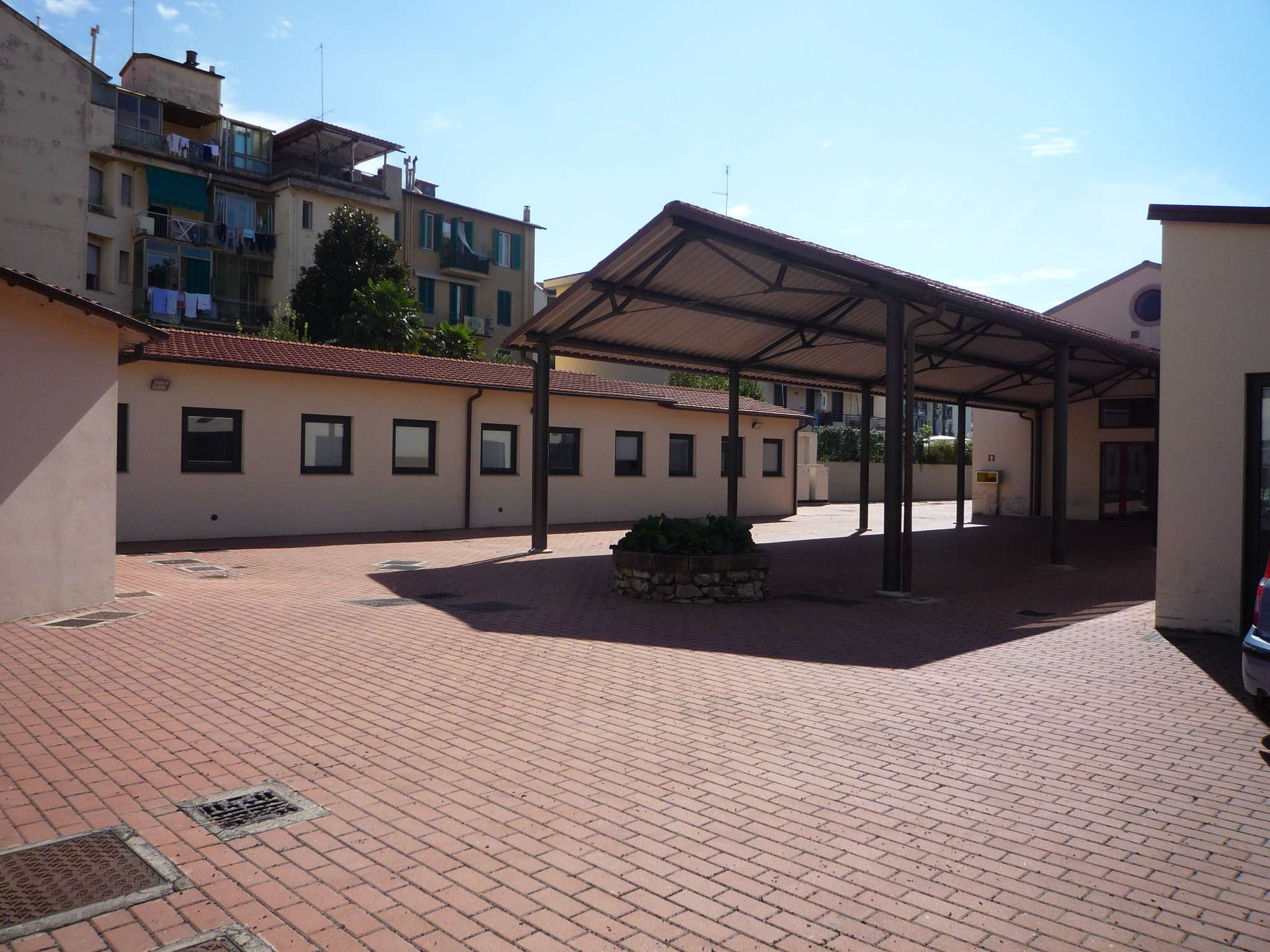 Negozio - Loc.Com. FIRENZE affitto  CASTELLO carlo del greco Immobiliare Nesi