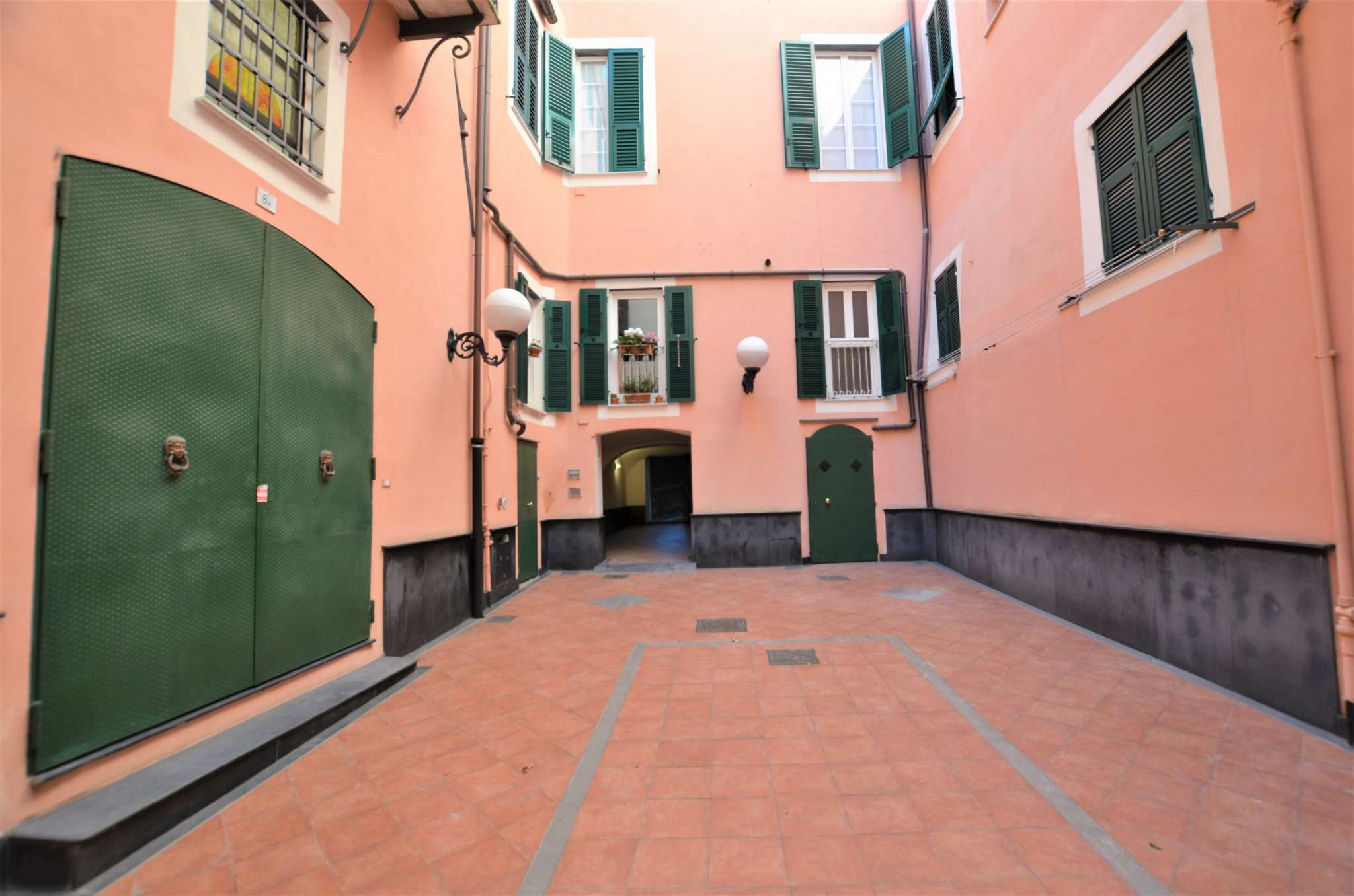 Show Room GENOVA affitto  CENTRO Di Negro Gabetti Immobilborsa Genova Centrocittà