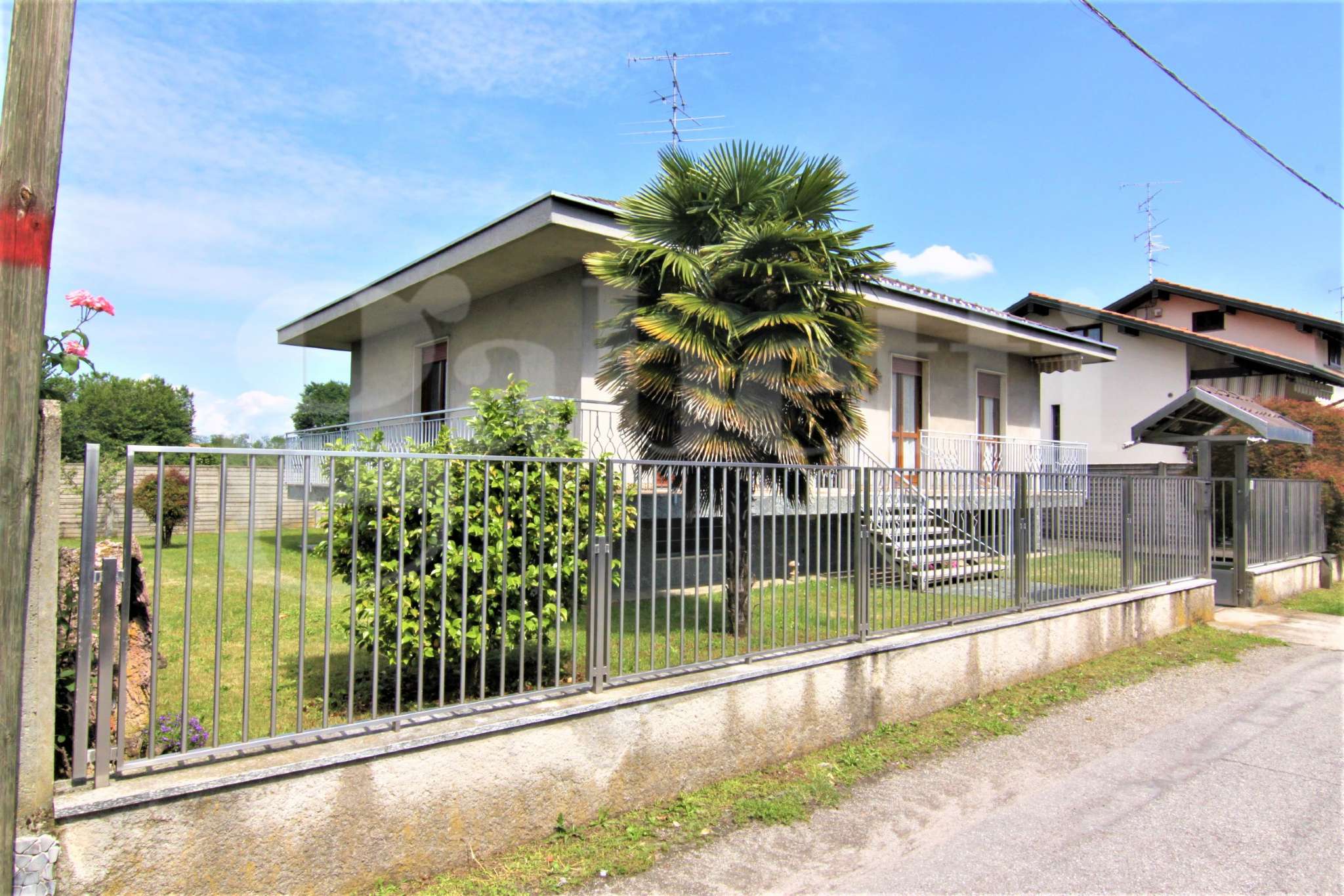 Villa BUSTO ARSIZIO vendita   delle libellule Gabetti - Studio 78 di Walter Pia & C. S.a.s.