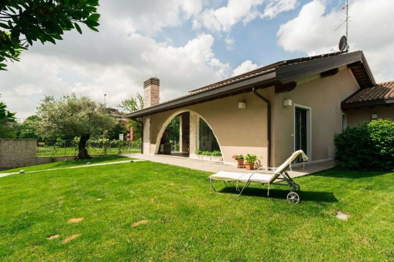 Villa MONZA vendita  PARCO  Grimaldi Immobiliare Monza snc