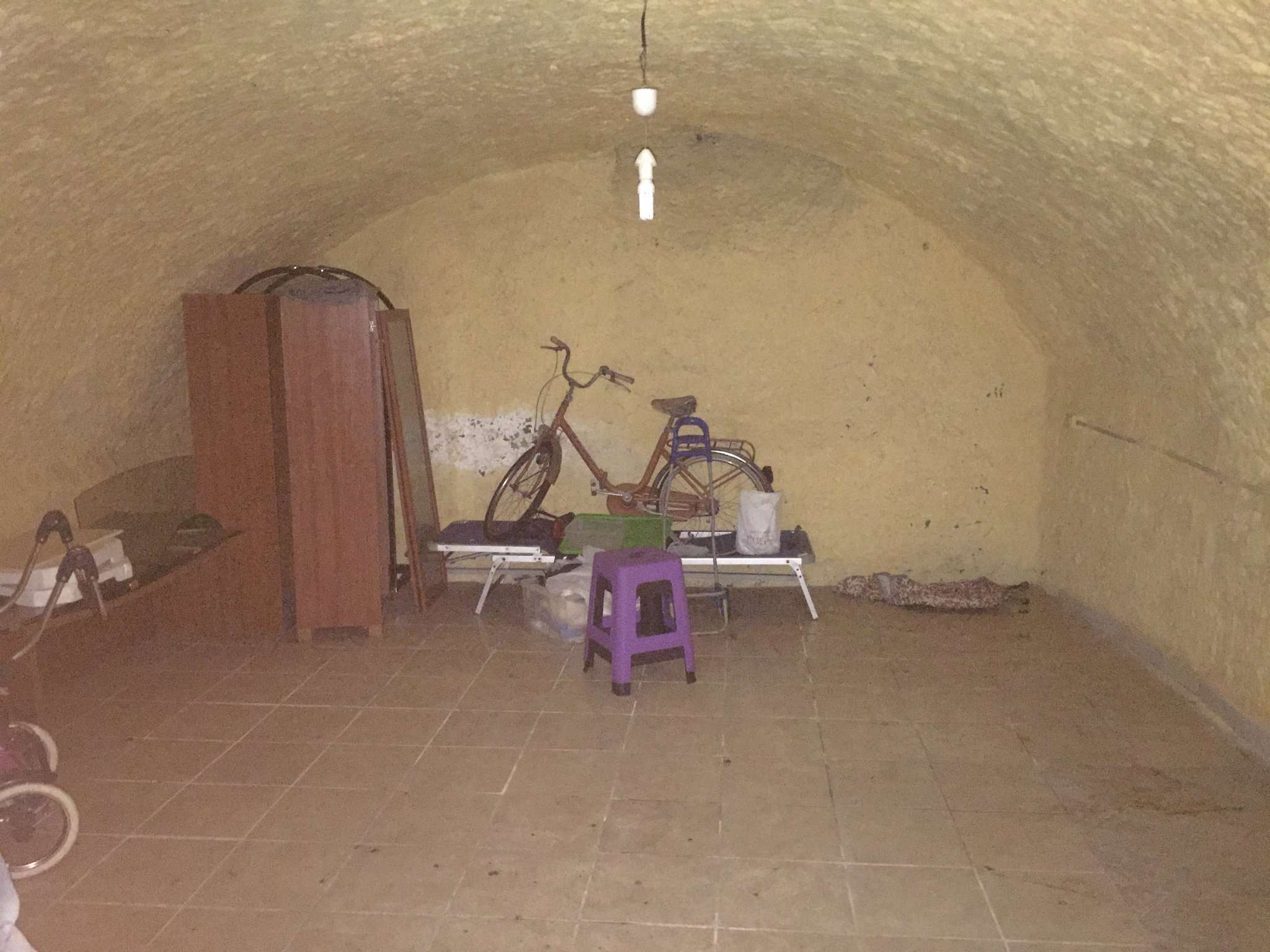 Negozio - Loc.Com. NAPOLI vendita  SAN LORENZO S. Nicola dei Caserti De Chiara Servizi Immobiliari SRL