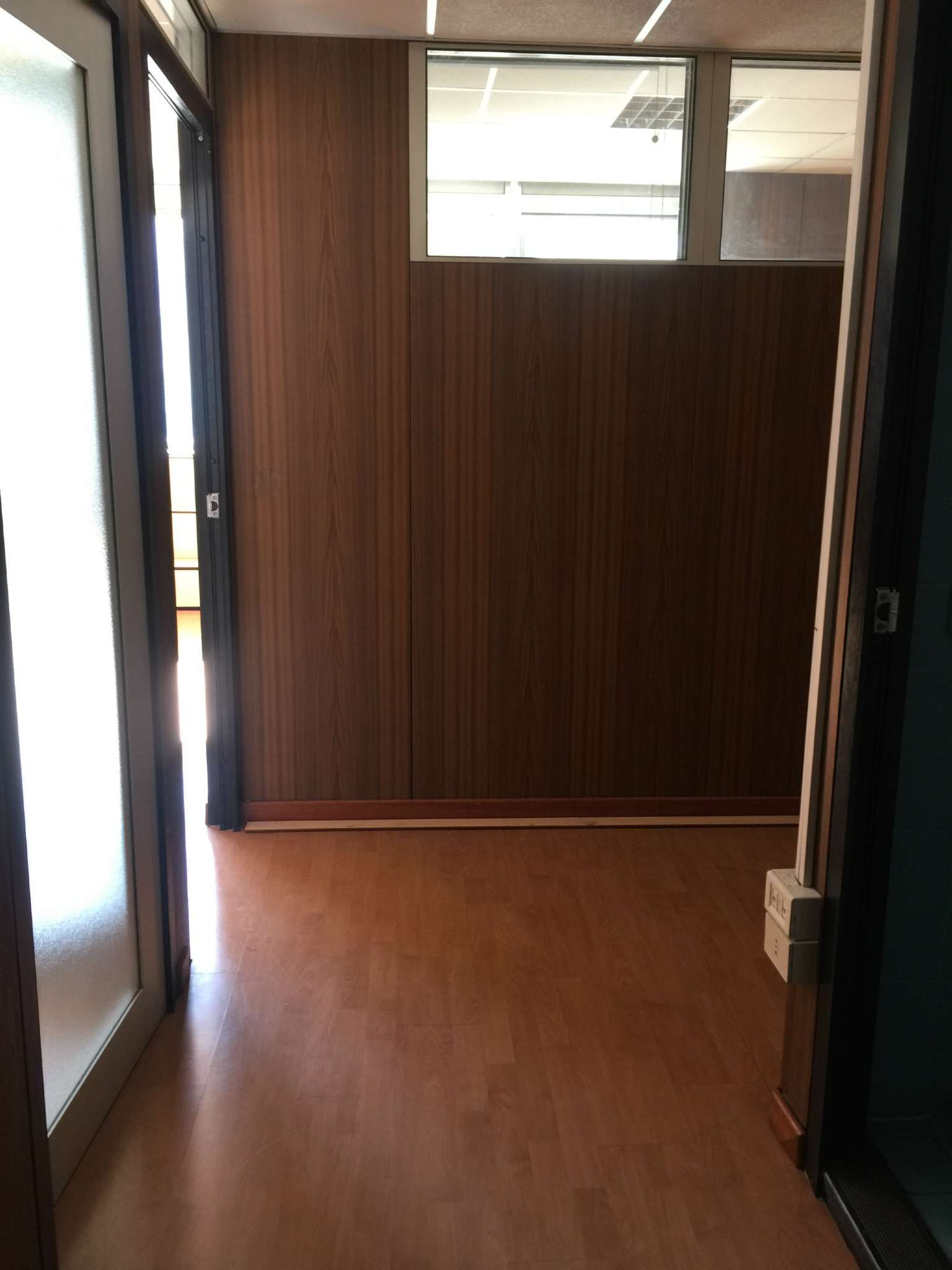 Ufficio - Loc.Com. NAPOLI affitto  SAN LORENZO della Costituzione De Chiara Servizi Immobiliari SRL