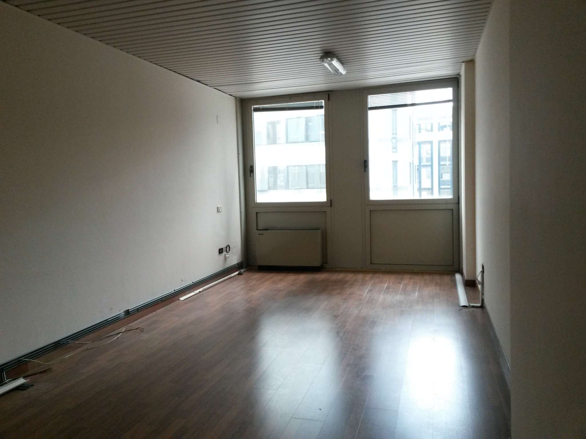 Ufficio - Loc.Com. NAPOLI vendita  SAN LORENZO della Costituzione De Chiara Servizi Immobiliari SRL