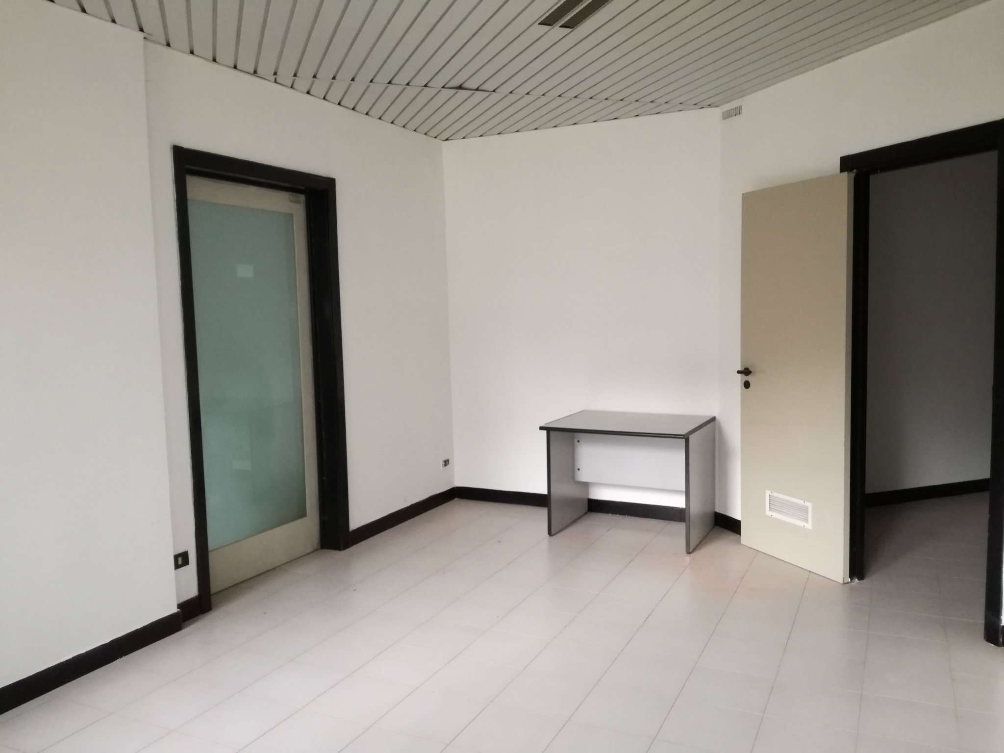 Ufficio - Loc.Com. NAPOLI vendita  SAN LORENZO della Costituzione De Chiara Servizi Immobiliari SRL