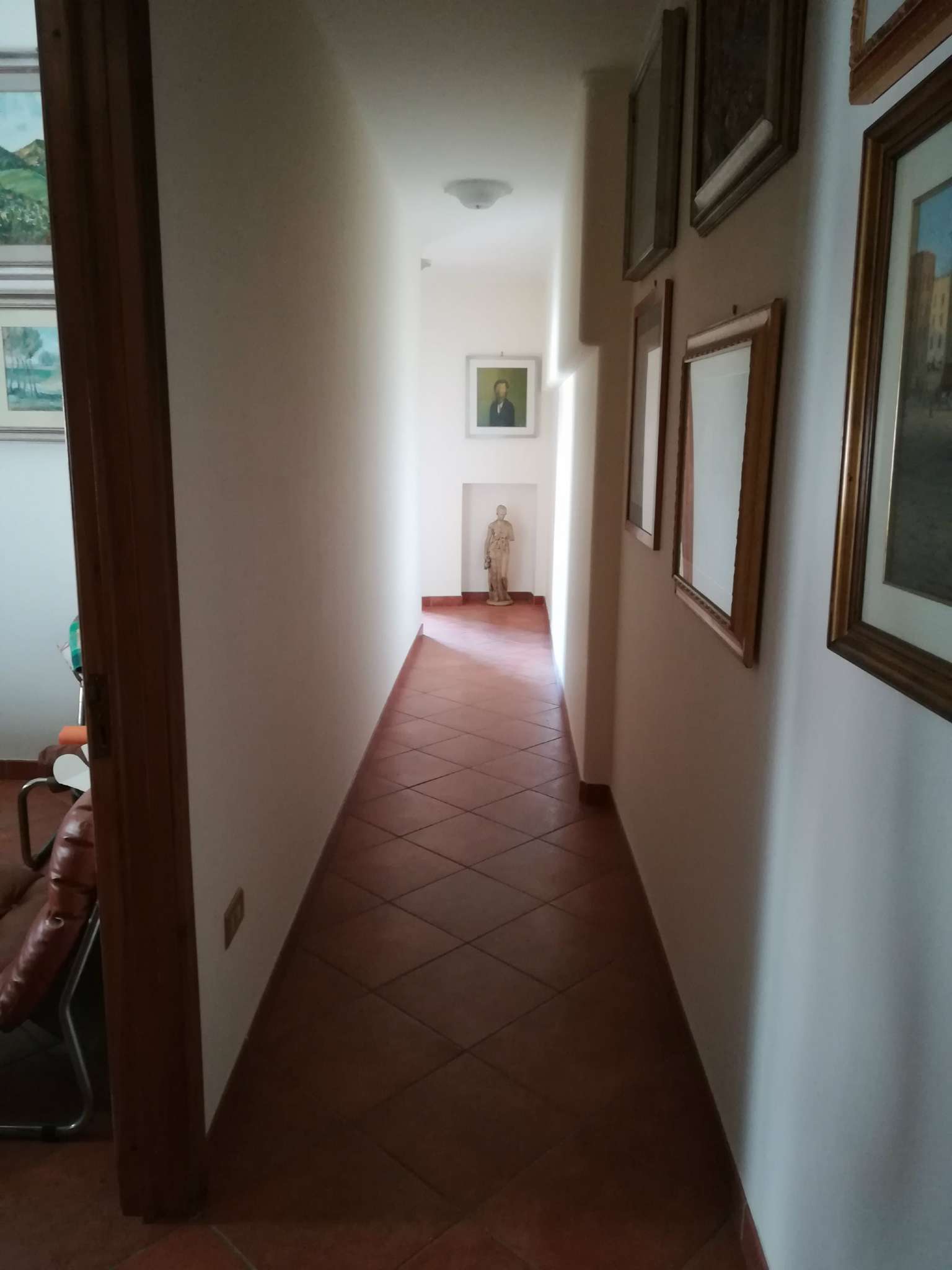 Ufficio - Loc.Com. NAPOLI affitto  SAN GIUSEPPE Toledo De Chiara Servizi Immobiliari SRL