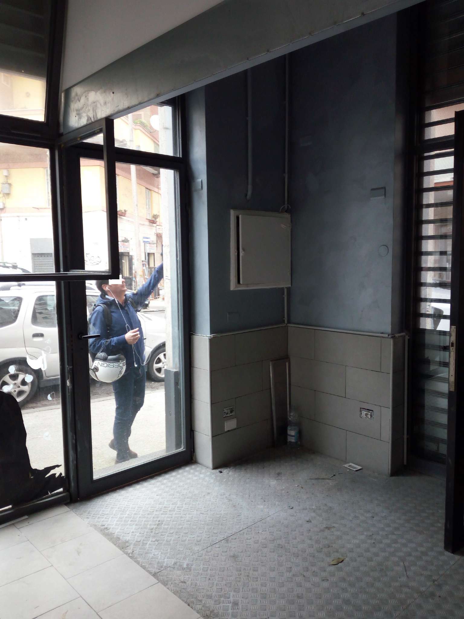 Negozio - Loc.Com. NAPOLI affitto  ARENELLA Migliaro De Chiara Servizi Immobiliari SRL