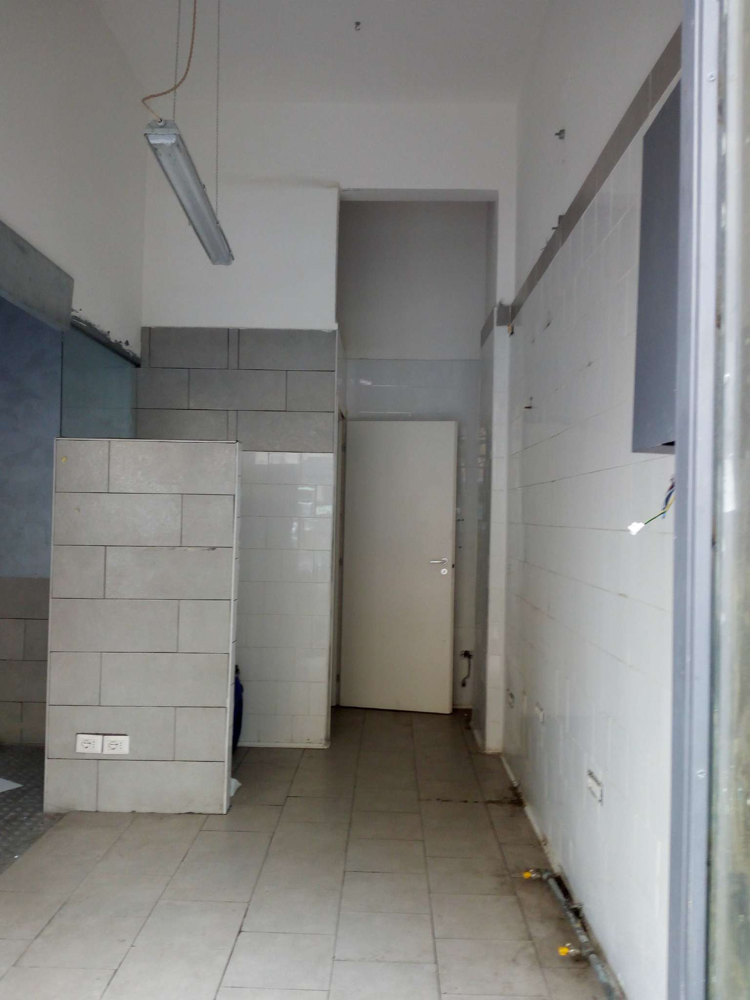 Negozio - Loc.Com. NAPOLI vendita  ARENELLA Migliaro De Chiara Servizi Immobiliari SRL