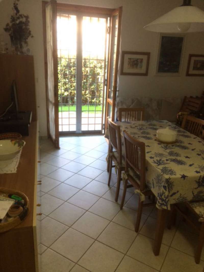 Villa Unifamiliare - Indipendente MONTIGNOSO vendita   via delle cateratte Roggi Gacci Alberto Immobiliare