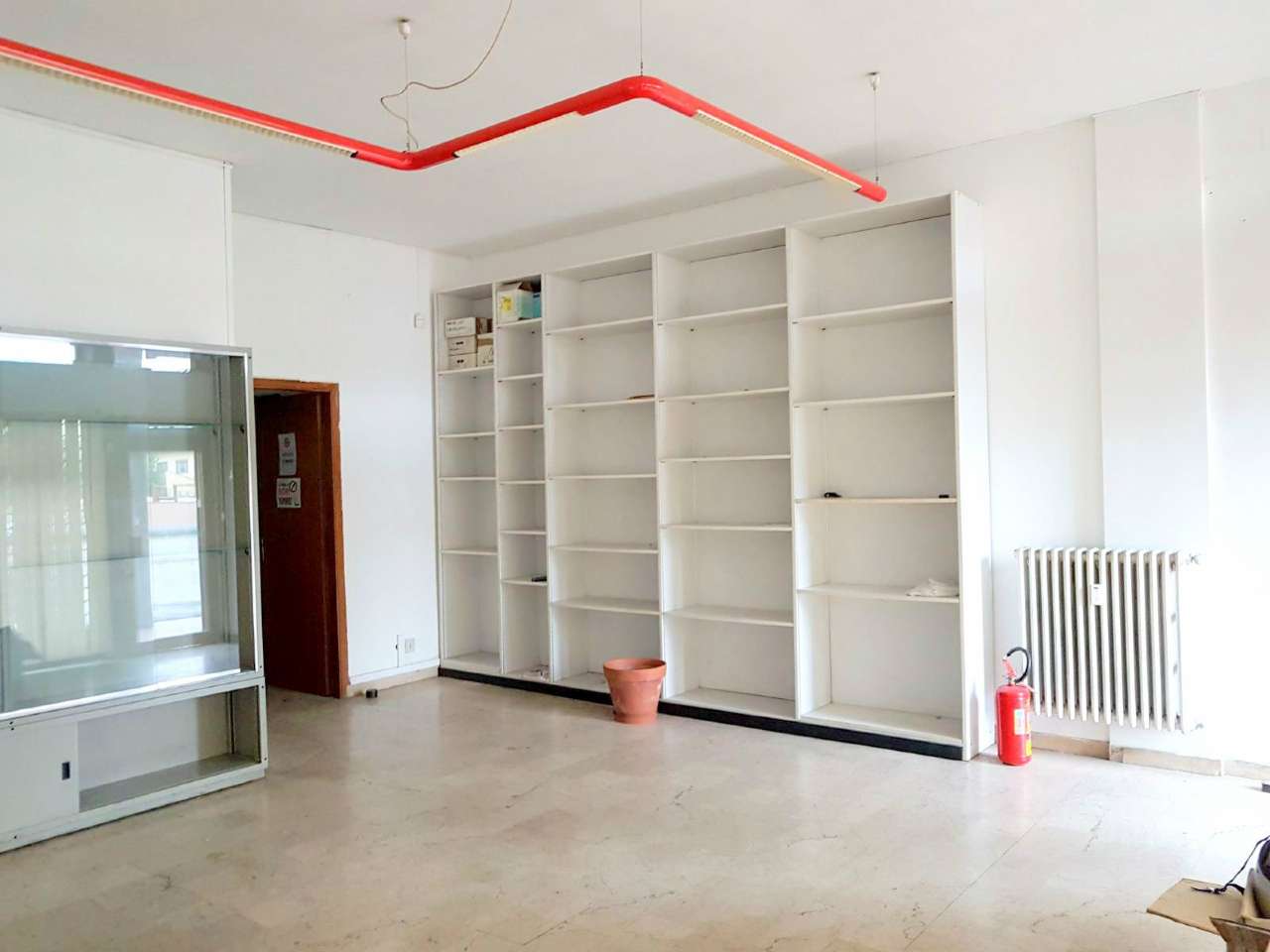 Negozio - Loc.Com. FIRENZE vendita  RIFREDI ragazzi del 99 Immobiliare Cantisani