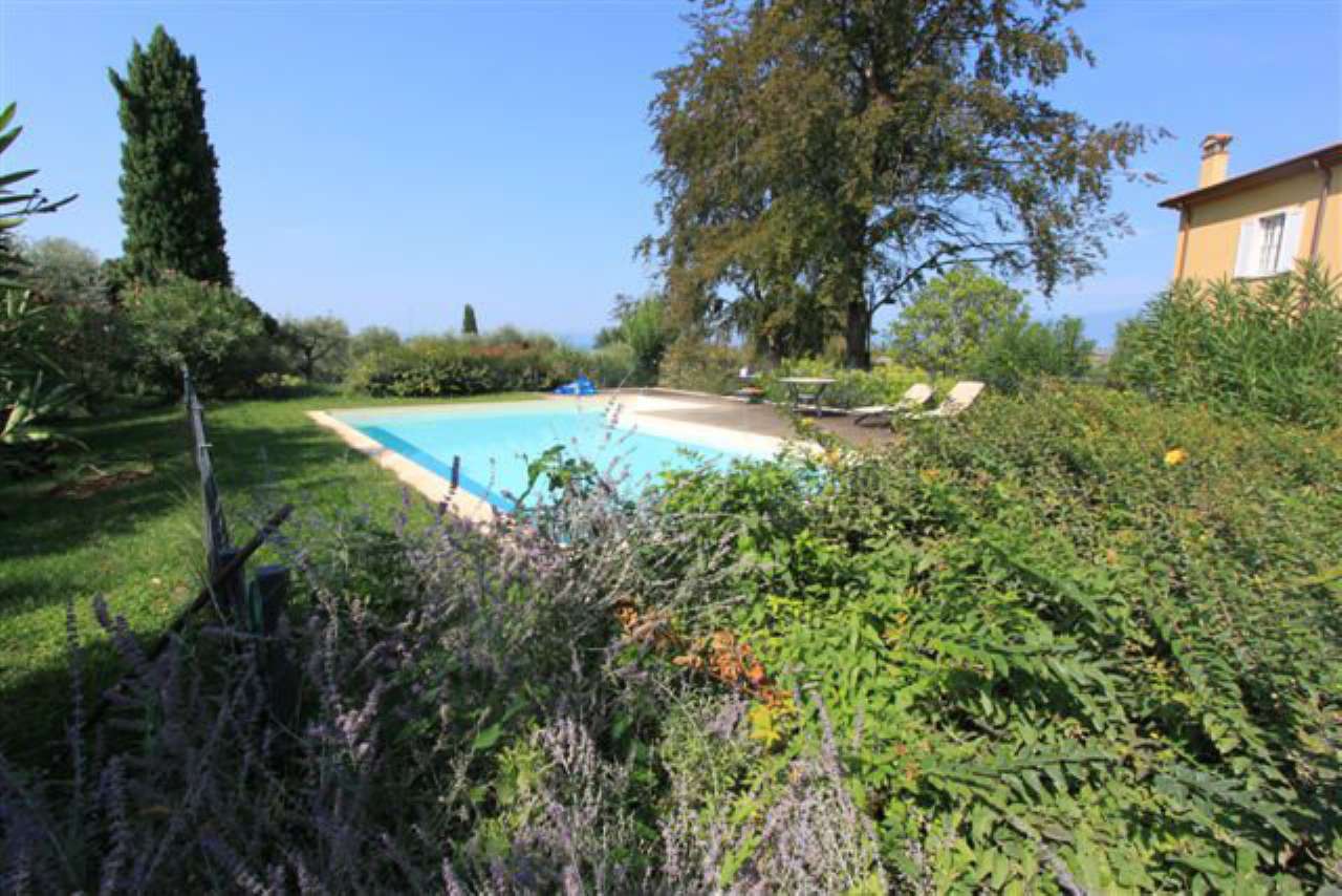 Villa LAZISE vendita    Con.ag.i