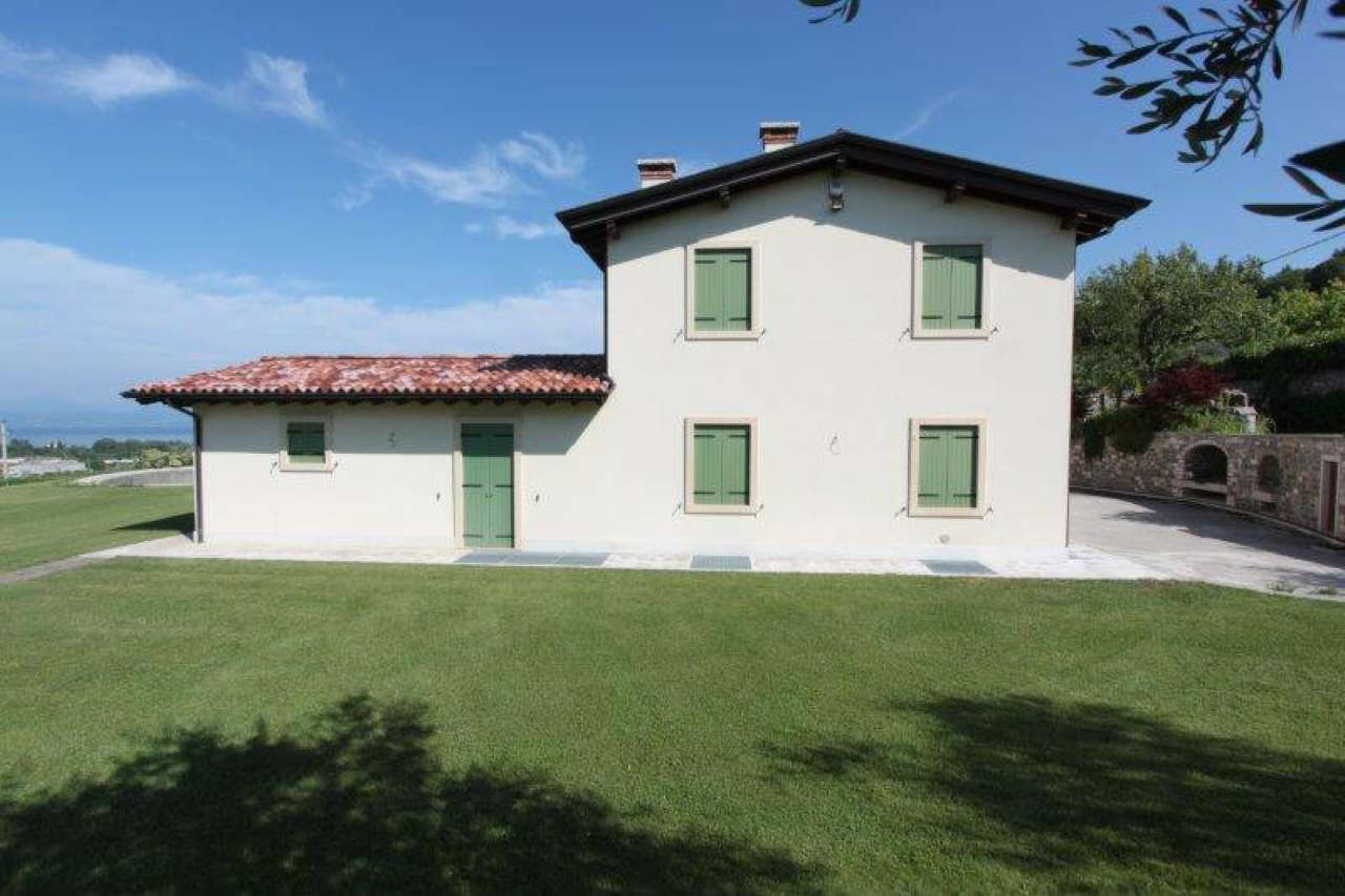 Villa Unifamiliare - Indipendente BARDOLINO vendita    Con.ag.i