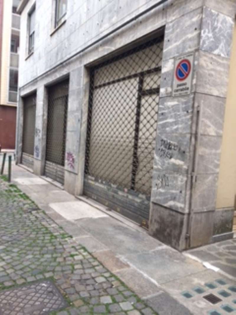 Negozio - Loc.Com. TORINO vendita  CENTRO Via Santa Maria Studio immobiliare rihabitat