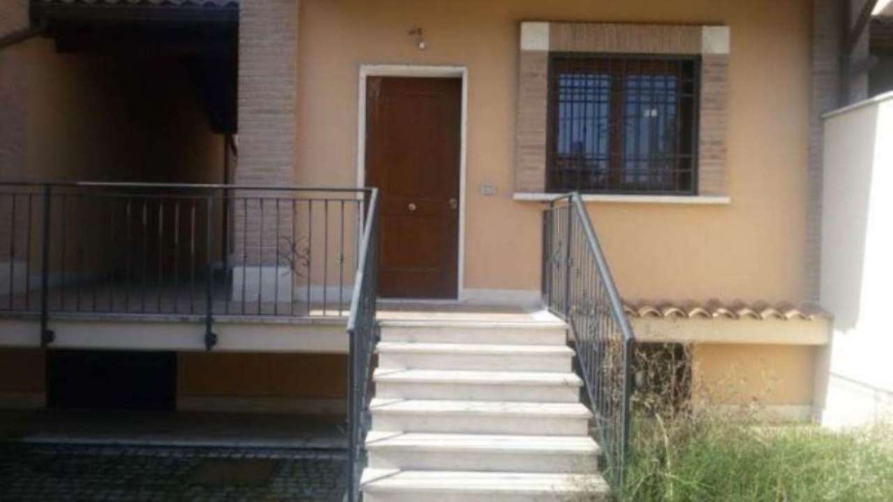 Villa Affiancata - Schiera ROMA vendita  ACILIA Giuseppe Botti BENESTARE IMMOBILIARE S.R.L.