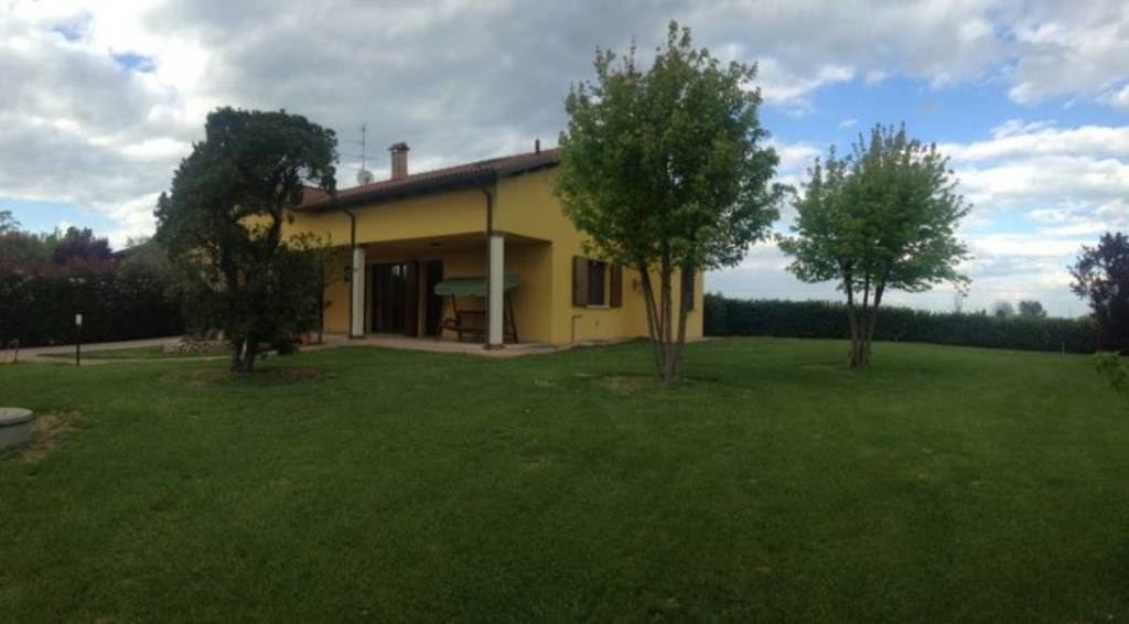 Villa Trifamiliare CESENATICO vendita    quatarca immobiliare sas