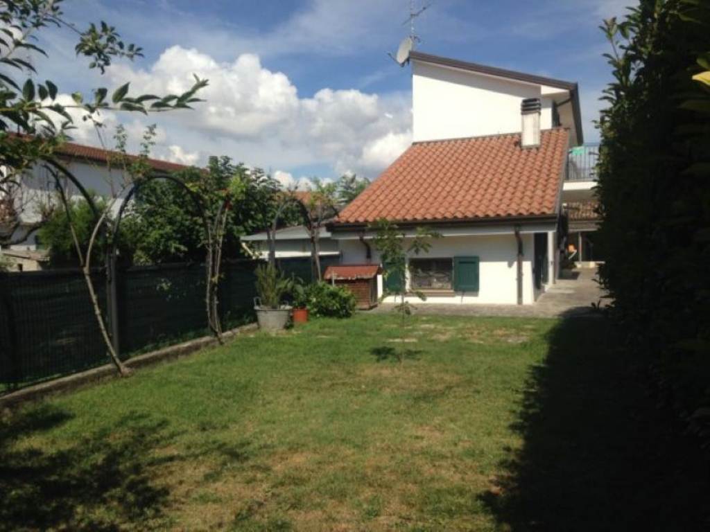 Villa Unifamiliare - Indipendente SANTARCANGELO DI ROMAGNA vendita    quatarca immobiliare sas