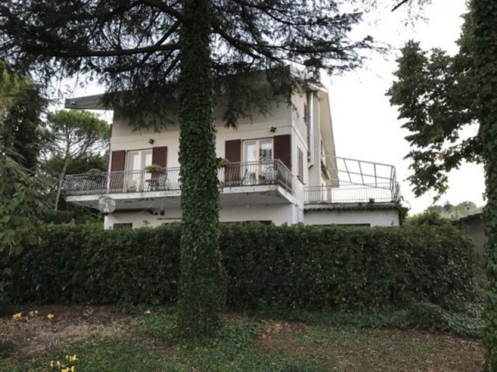 Villa Trifamiliare SANTARCANGELO DI ROMAGNA vendita    quatarca immobiliare sas