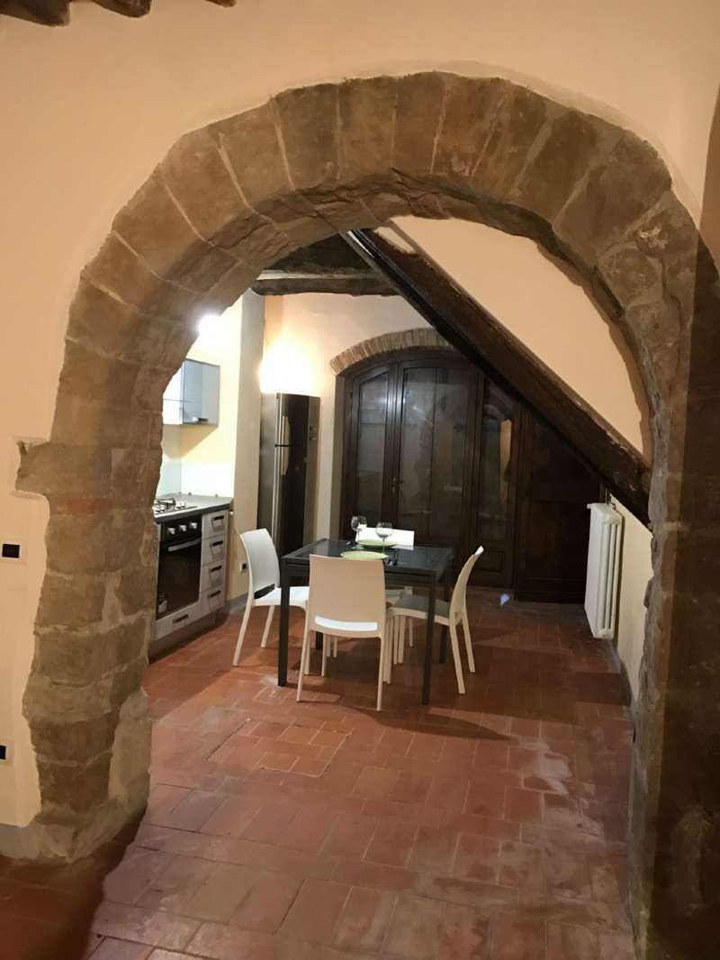 Stabile intero - Palazzo SANSEPOLCRO vendita    quatarca immobiliare sas