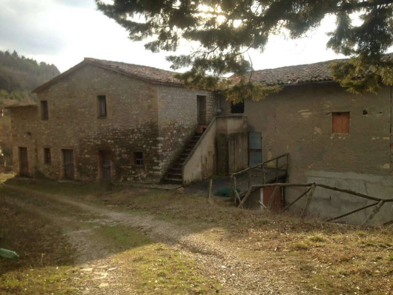 Rustico - Cascina CITTÀ DI CASTELLO vendita    quatarca immobiliare sas