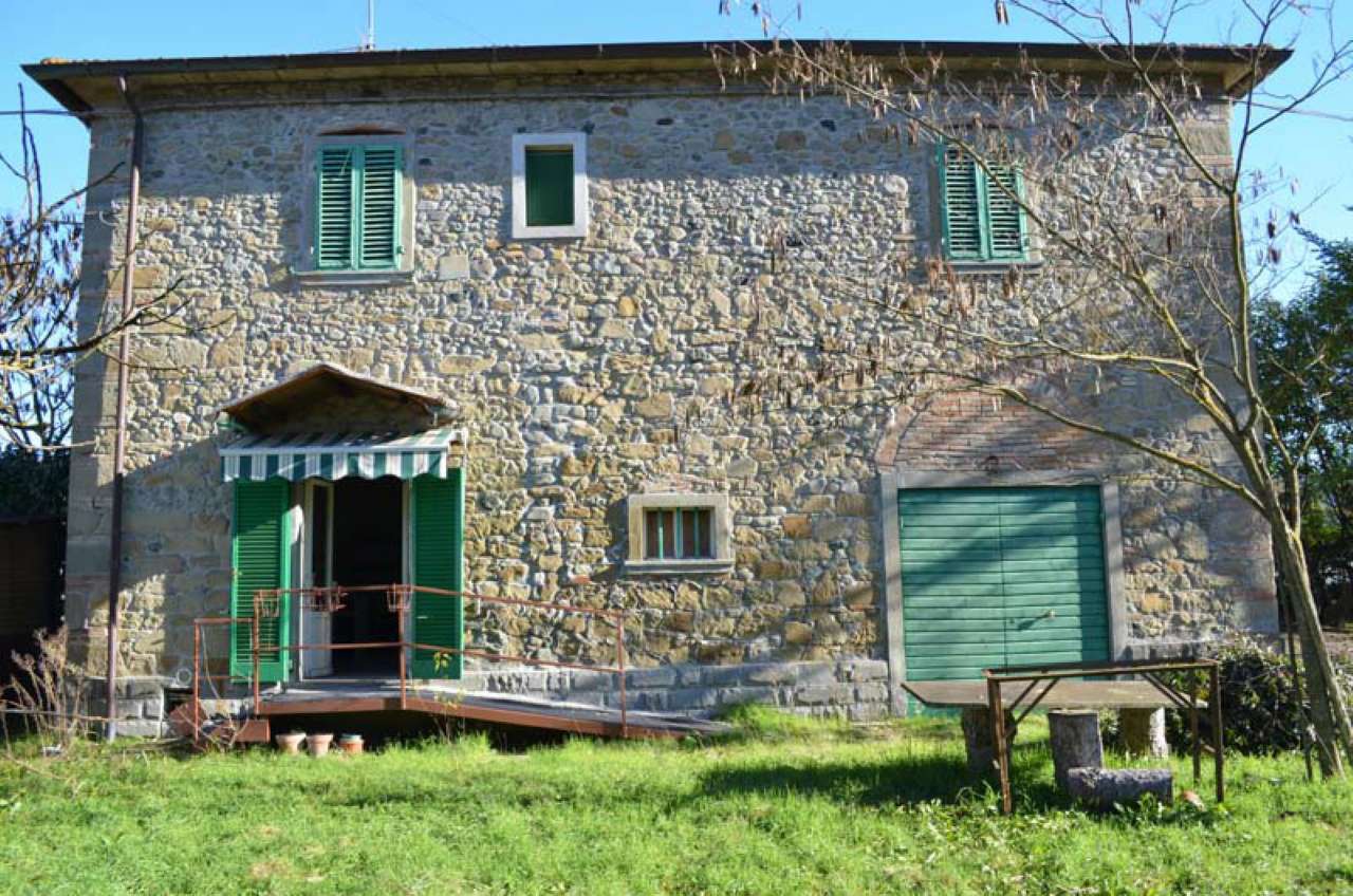  anghiari vendita quart:  quatarca immobiliare sas