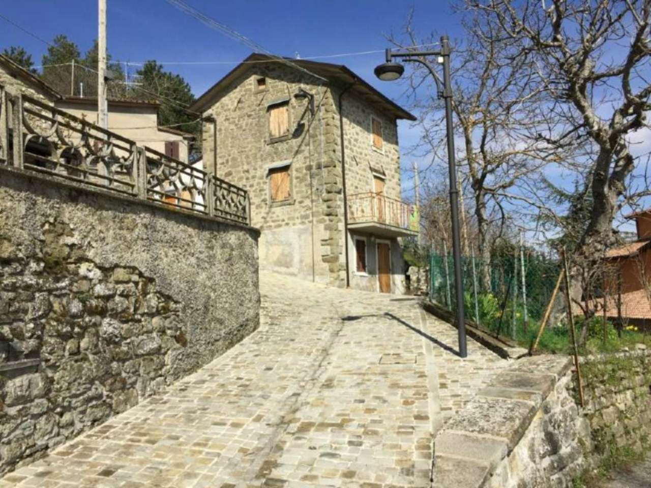 Villa Unifamiliare - Indipendente BAGNO DI ROMAGNA vendita   Via Castello quatarca immobiliare sas