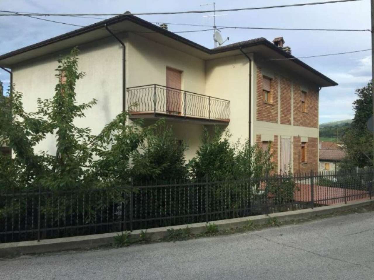 Villa Unifamiliare - Indipendente BAGNO DI ROMAGNA vendita   Via per Corzano quatarca immobiliare sas