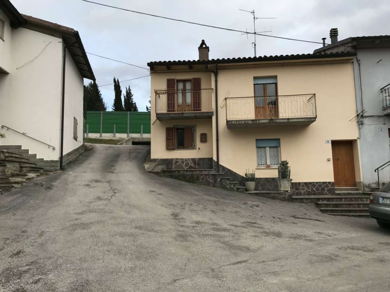 Stabile intero - Palazzo BAGNO DI ROMAGNA vendita   Via Valcelle quatarca immobiliare sas