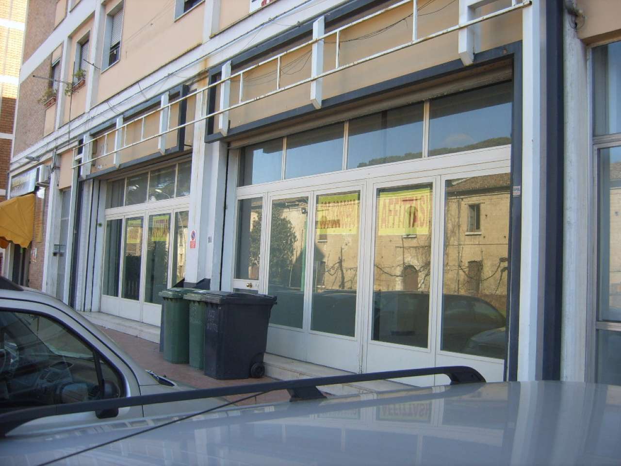 Negozio - Loc.Com. AVELLINO vendita   VIALE ITALIA FIRST HOUSE s.r.l.
