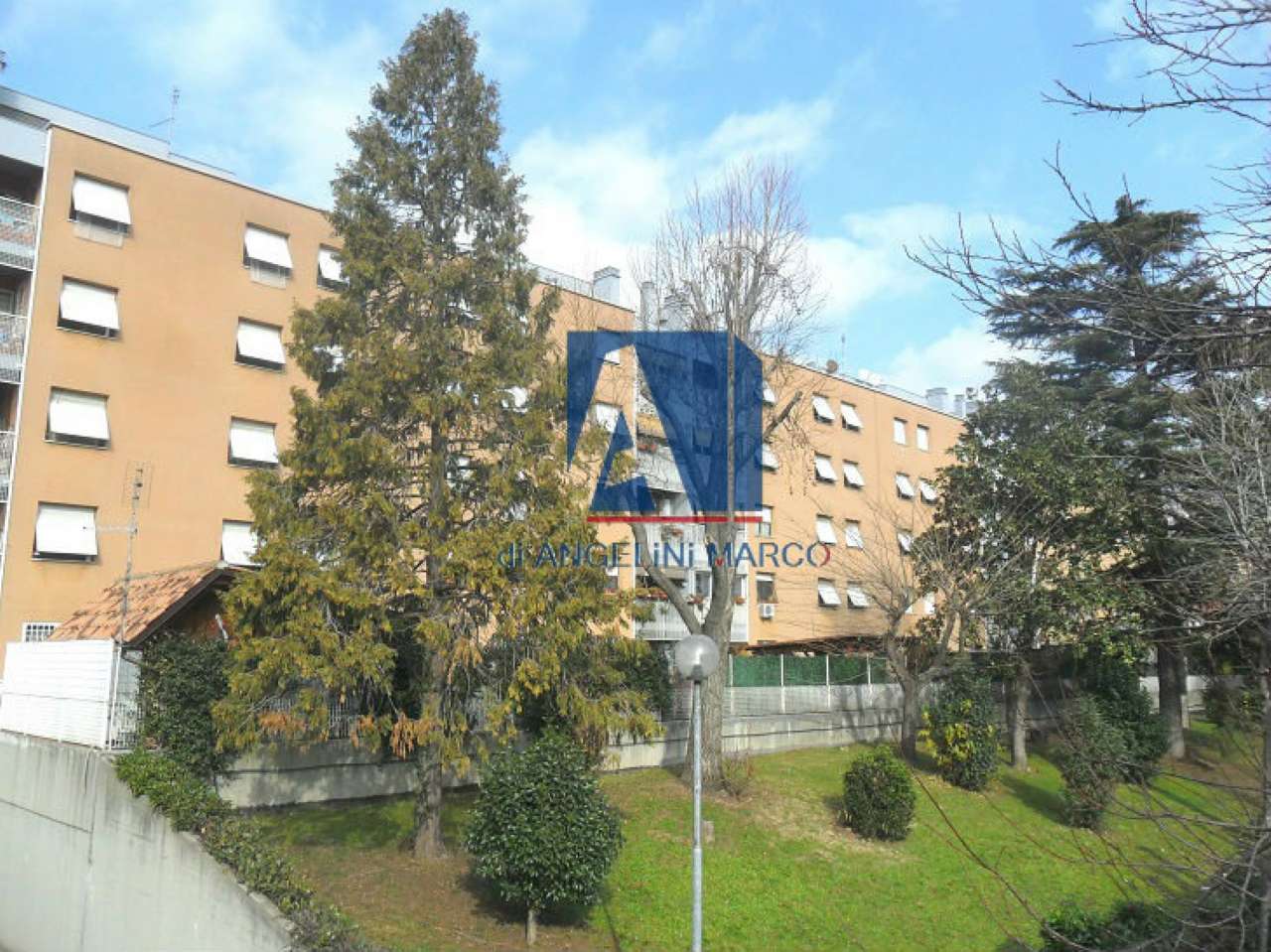  roma vendita quart: la rustica (zona della vii mun.) angelini property