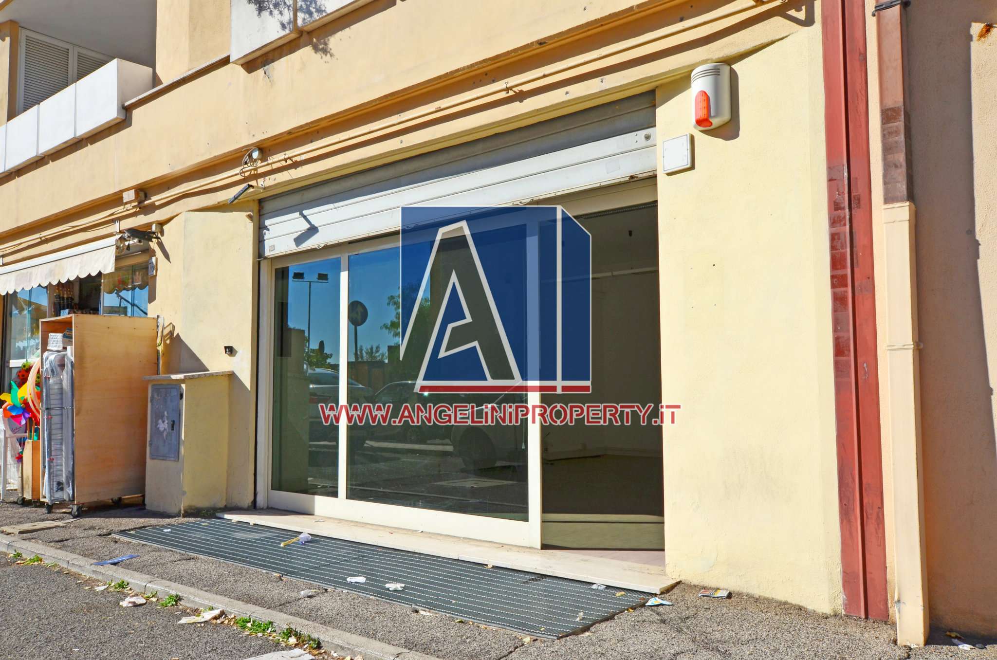Negozio - Loc.Com. ROMA vendita  BUFALOTTA Troilo il Grande Angelini Property