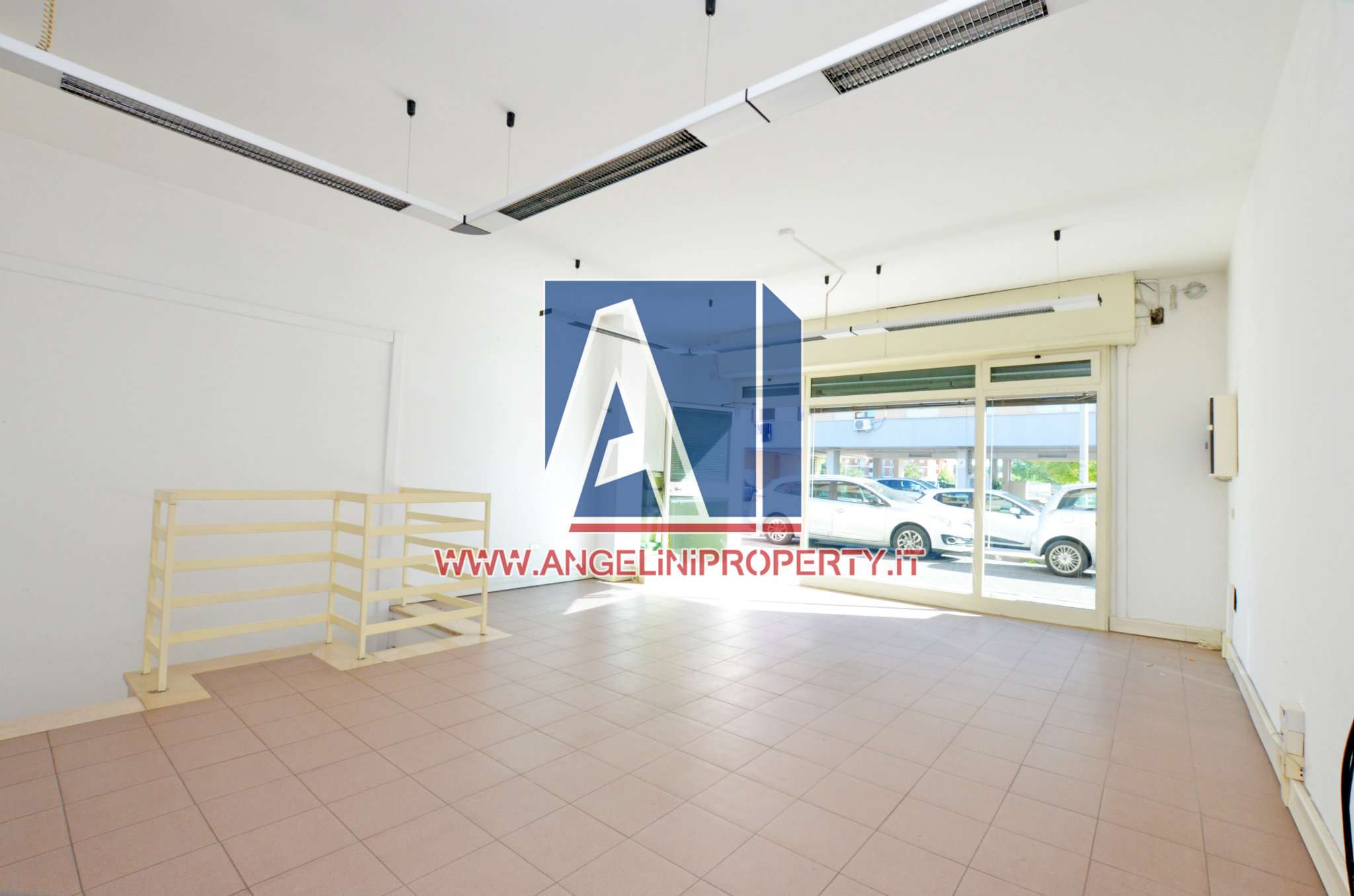 Negozio - Loc.Com. ROMA vendita  BUFALOTTA Troilo il Grande Angelini Property