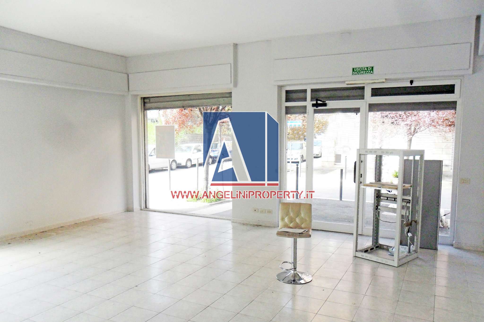 Negozio - Loc.Com. ROMA affitto  PORTUENSE (XV MUN.) Giuseppe Pianigiani Angelini Property