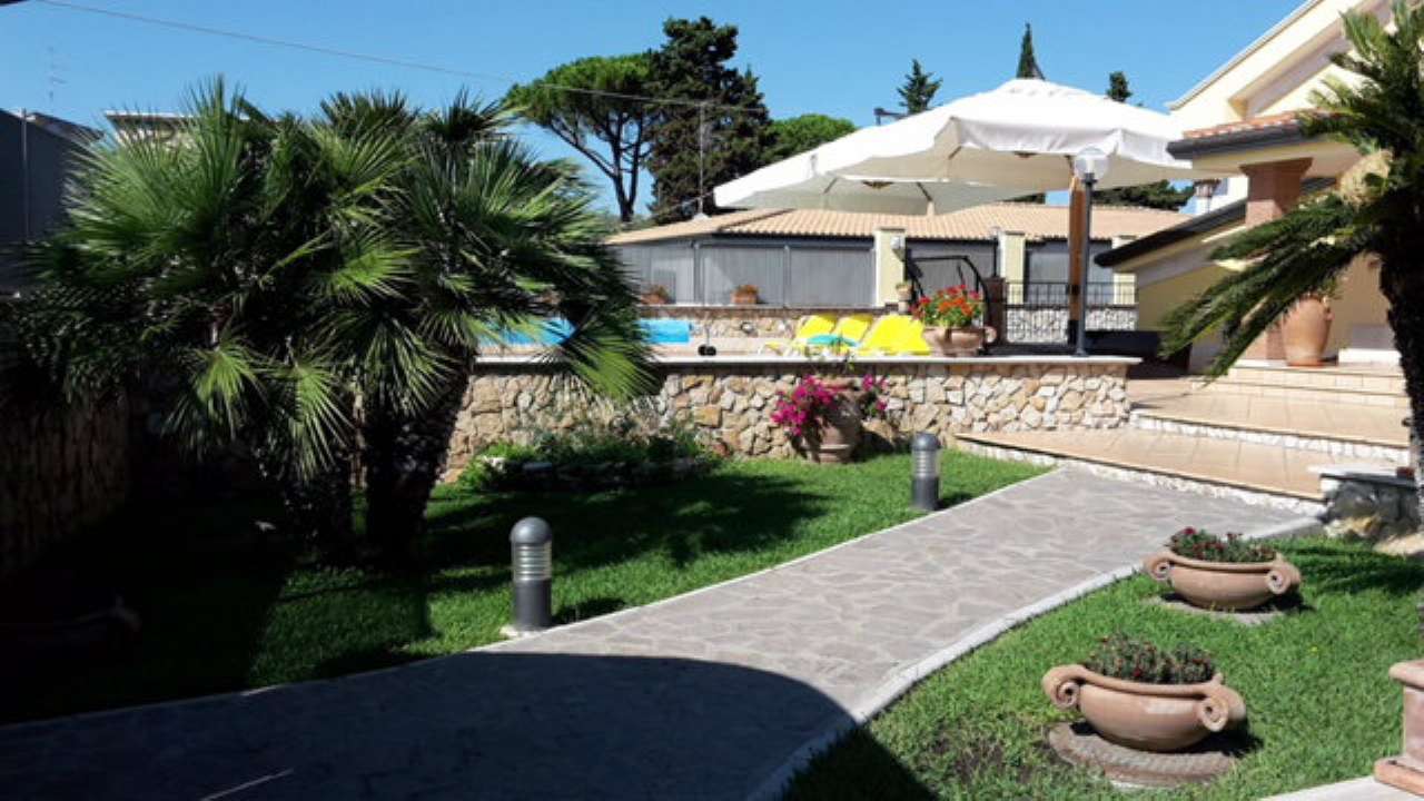 Villa ARDEA vendita   via potenza Il Consulente Group