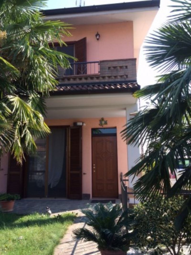 Villa Affiancata - Schiera CORTE PALASIO vendita    Non Solo Case