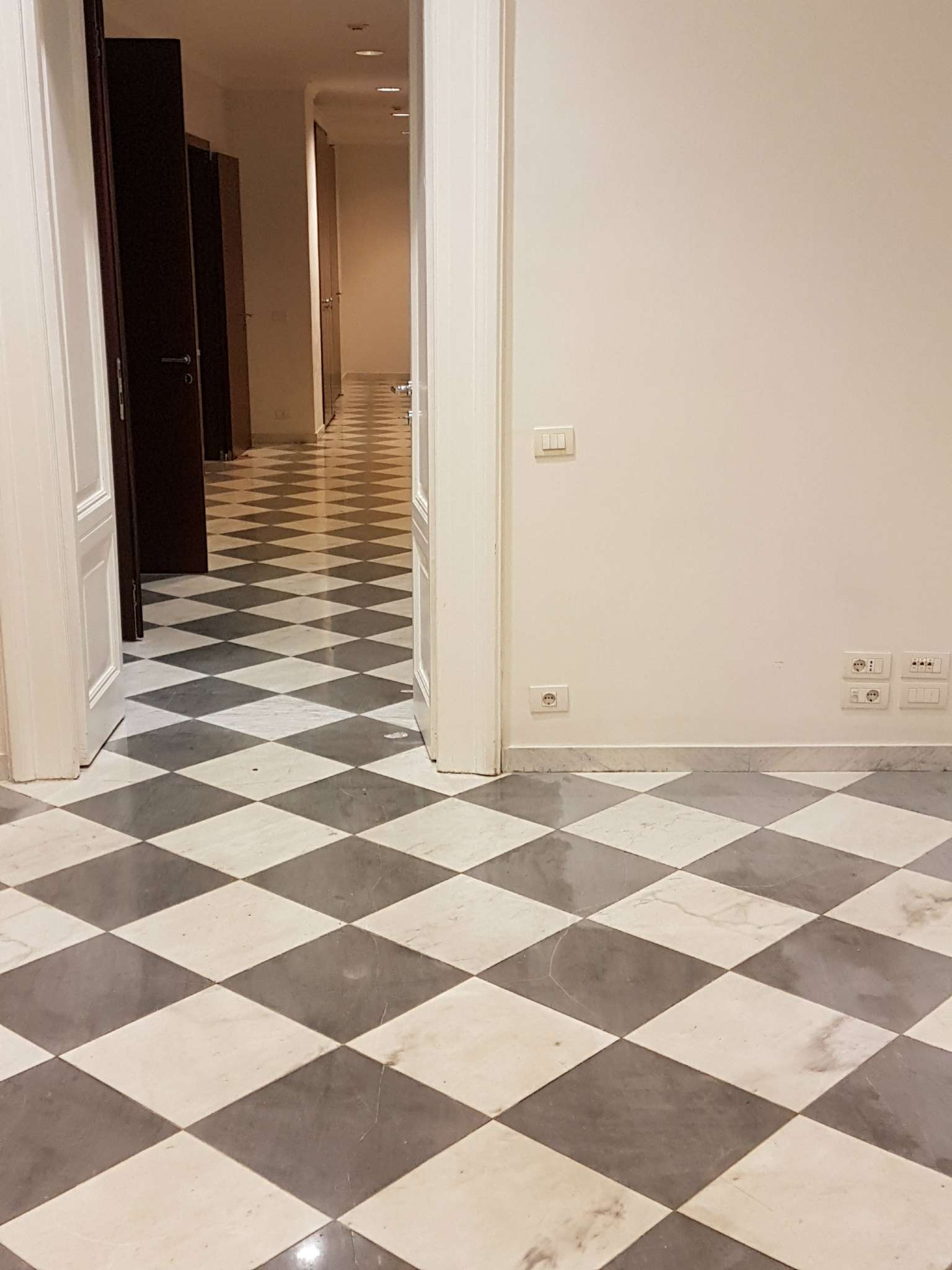 Ufficio - Loc.Com. ROMA affitto  Centro storico Colonna International Point Immobiliare